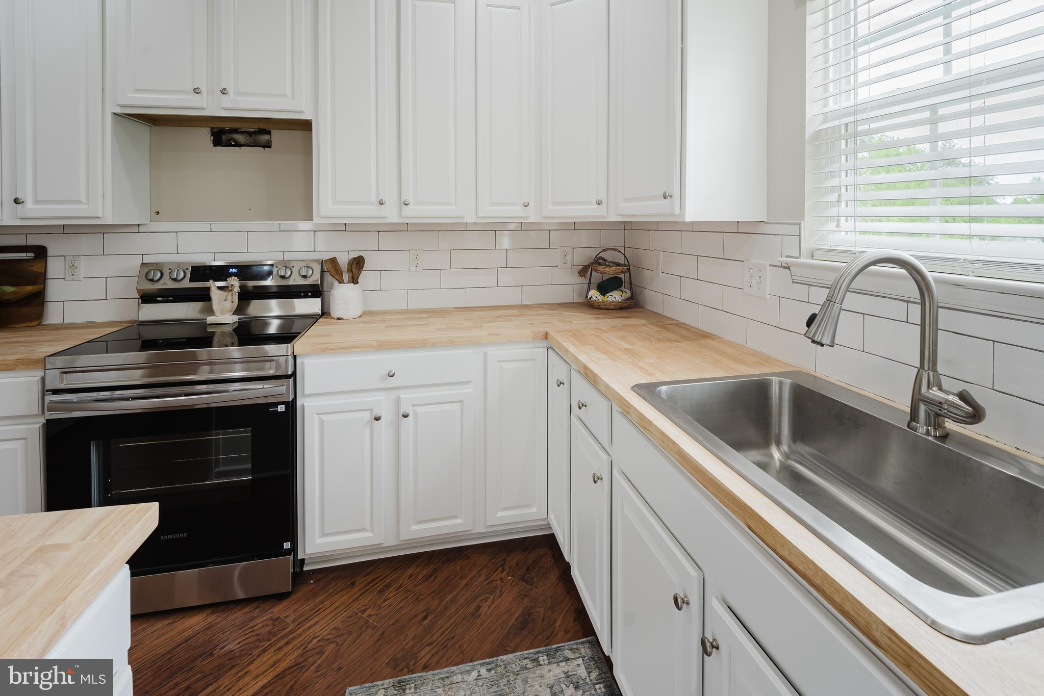CROSSLAND AT CANAL - Residential