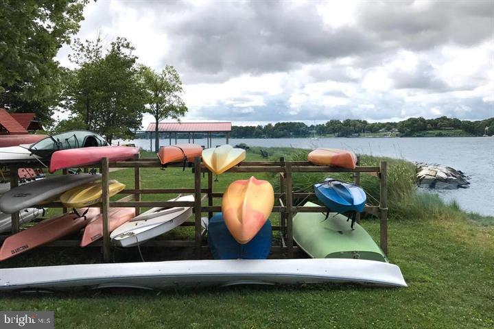 WINCHESTER ON THE SEVERN - Land