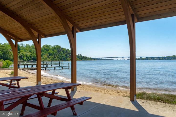 WINCHESTER ON THE SEVERN - Land