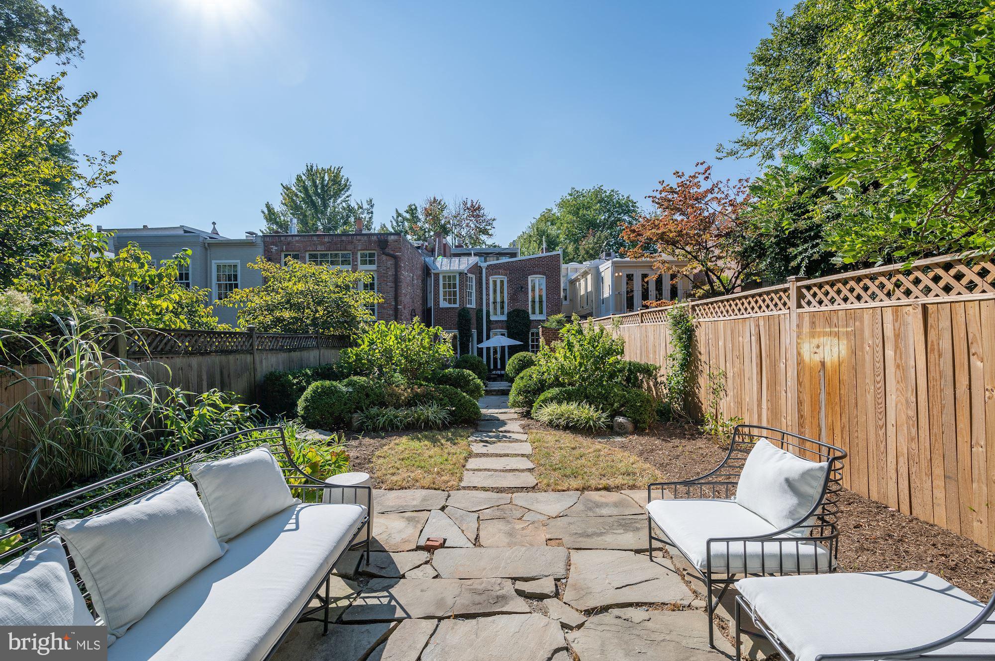 GEORGETOWN - Residential