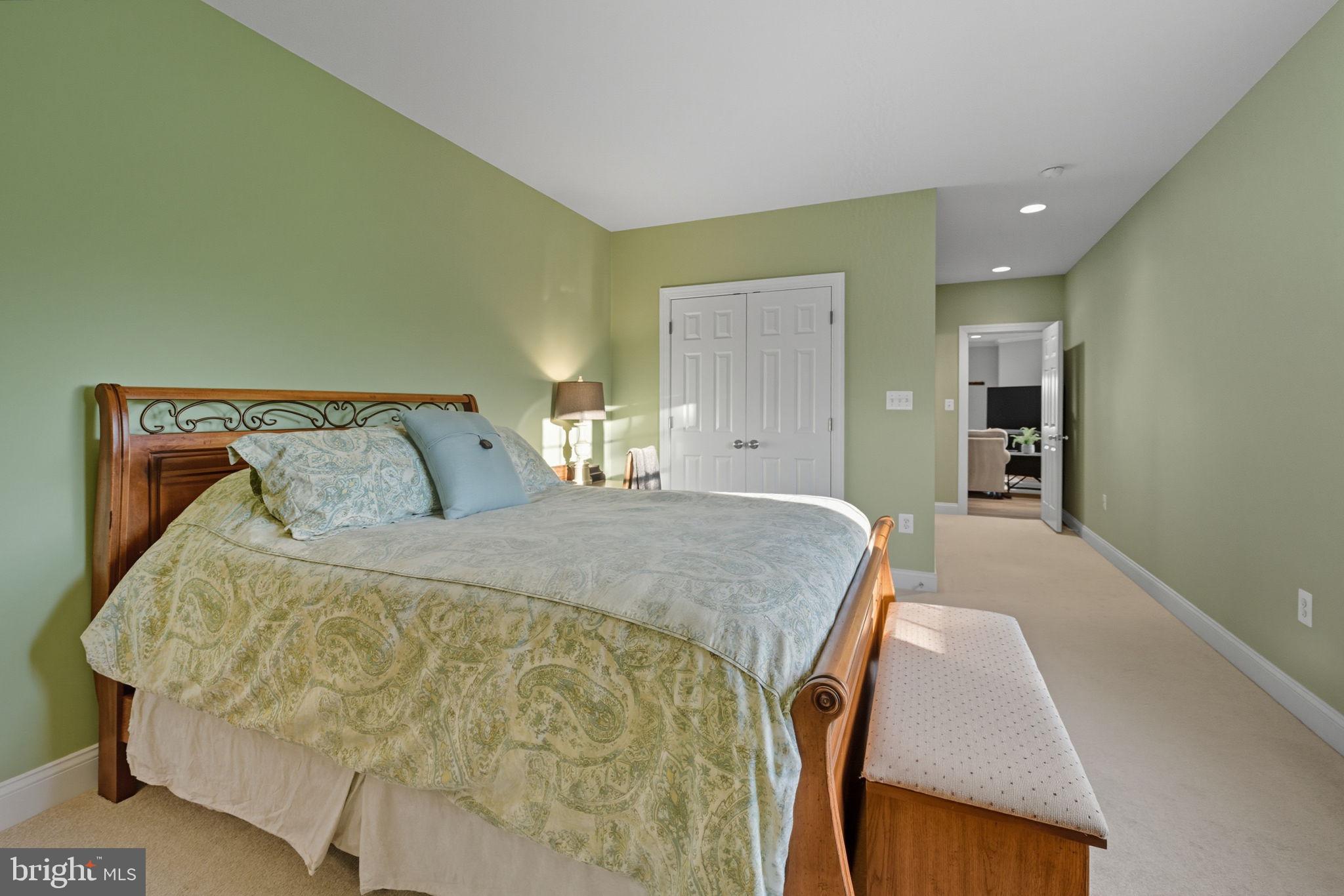 HEATHER KNOLLS - Residential