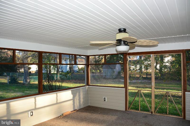 ST CHARLES SUB - CARRINGTON - Residential Lease