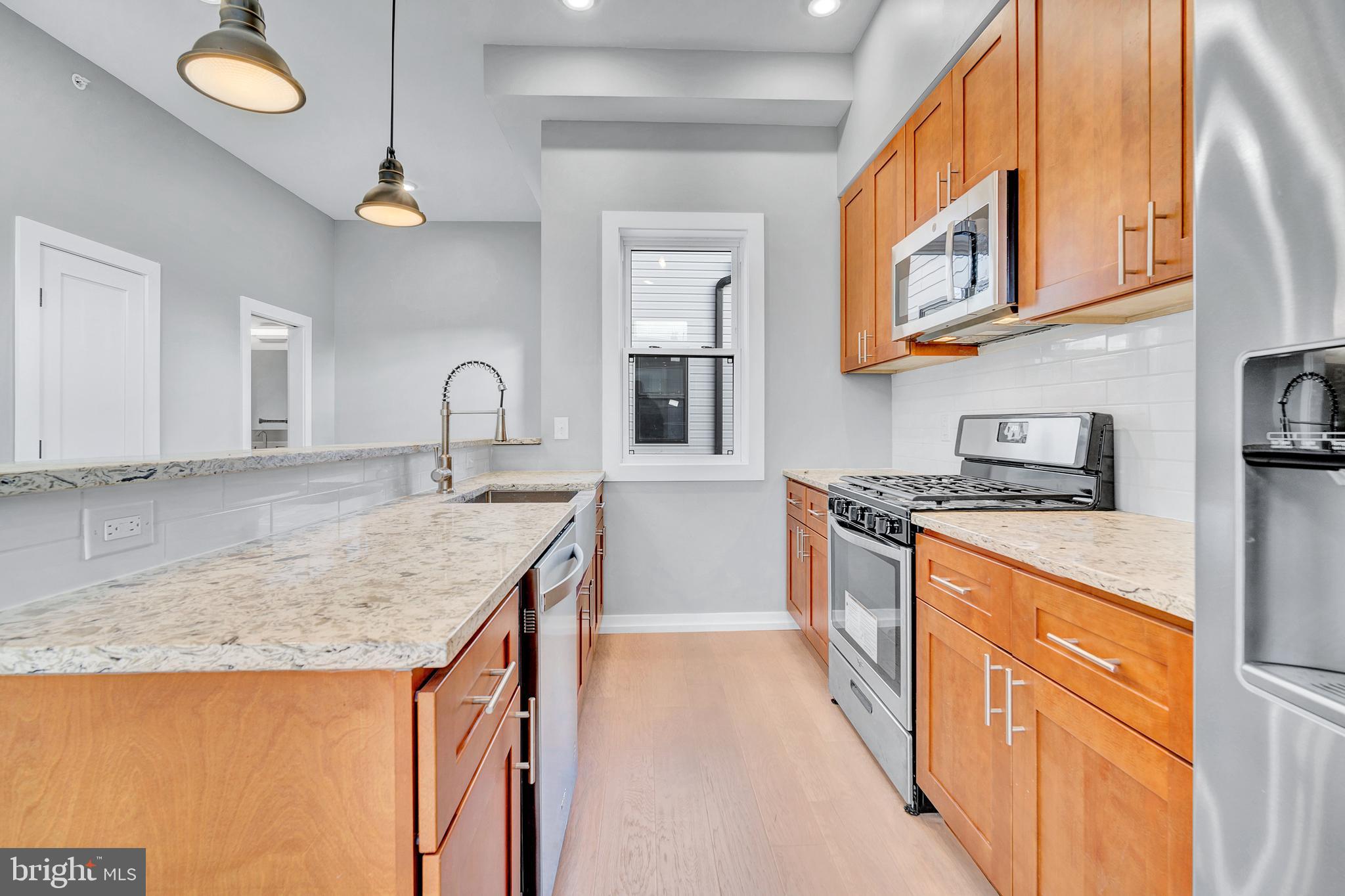 POINT BREEZE - Residential Lease