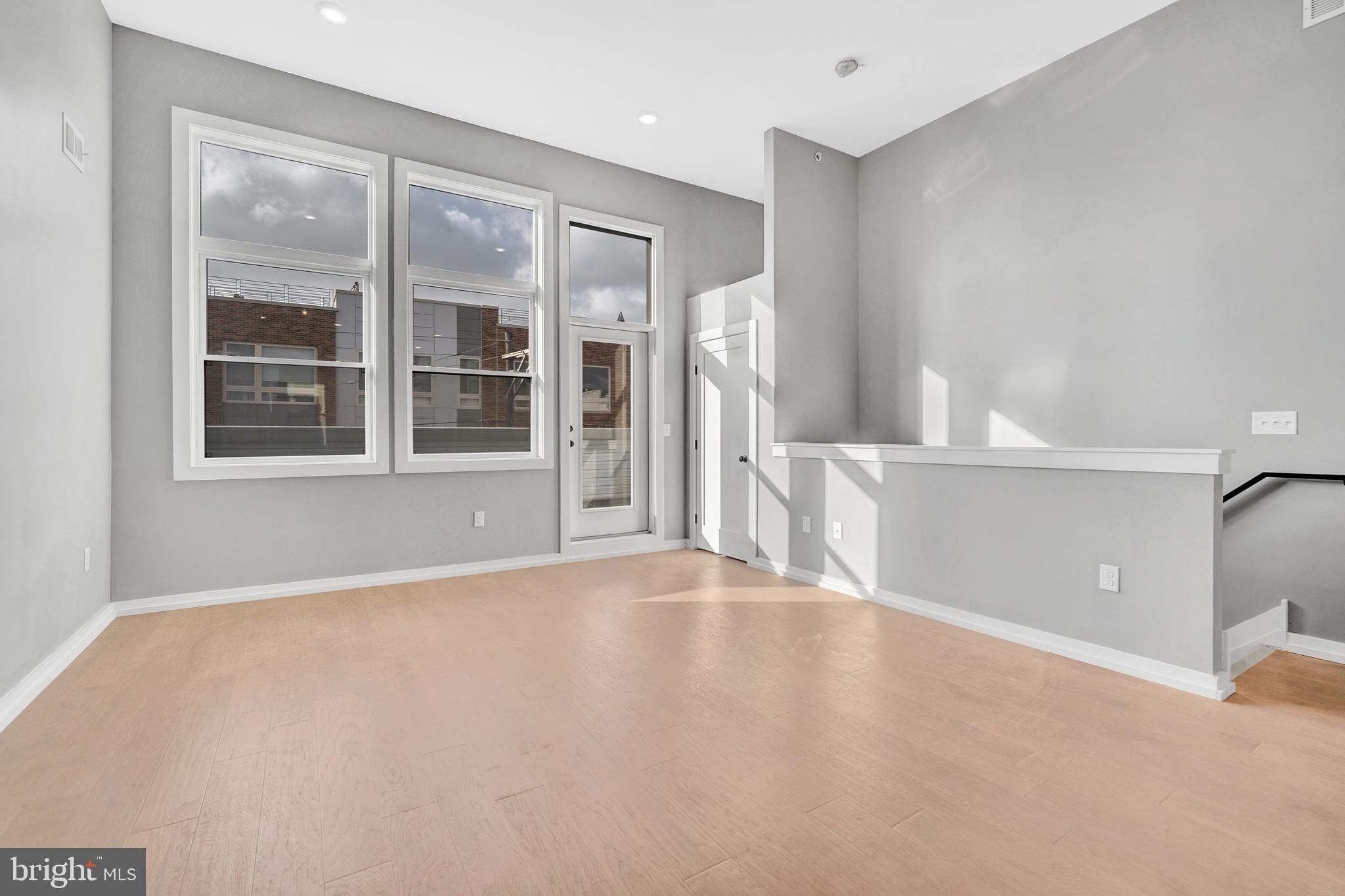 POINT BREEZE - Residential Lease