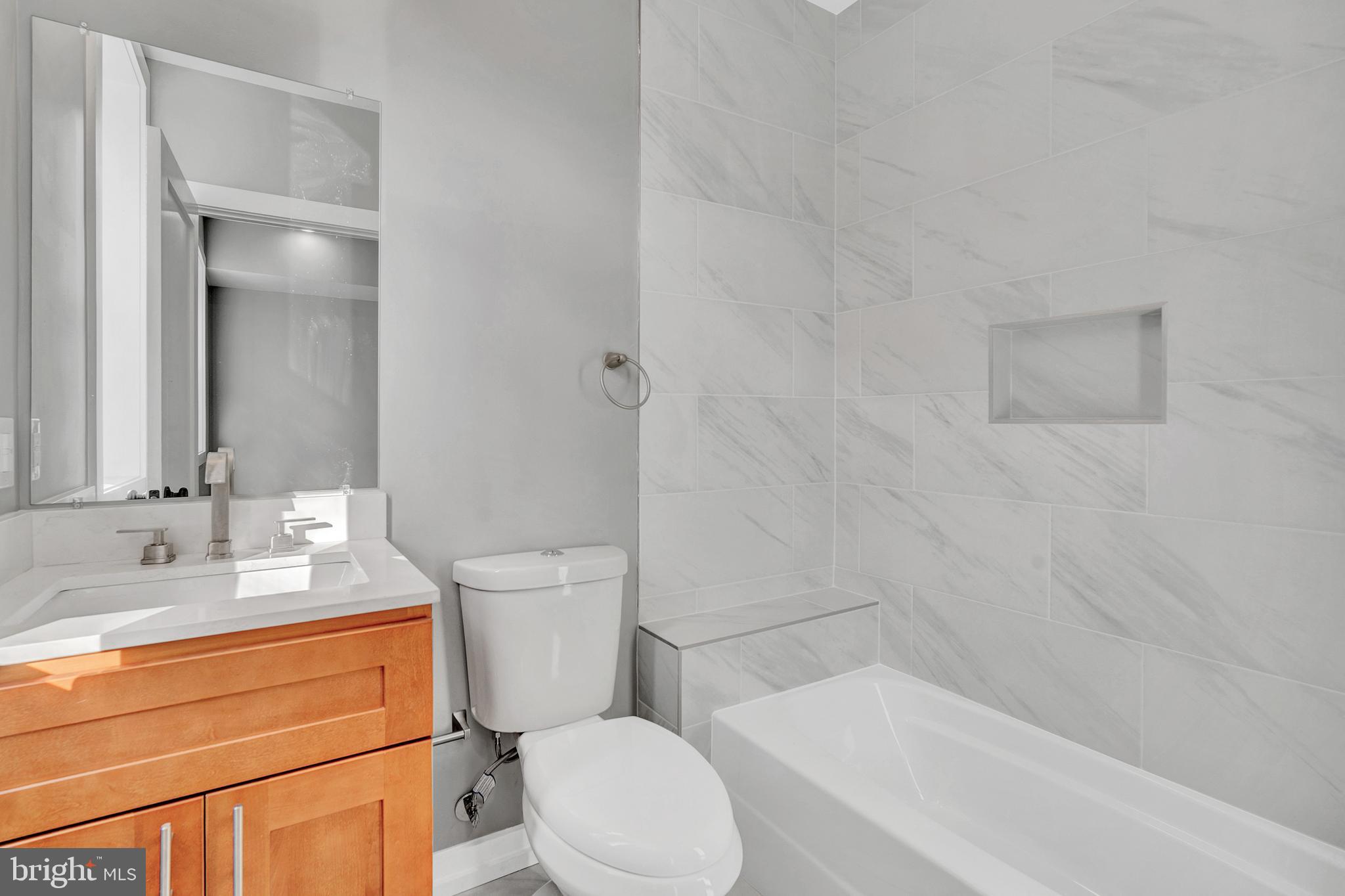 POINT BREEZE - Residential Lease