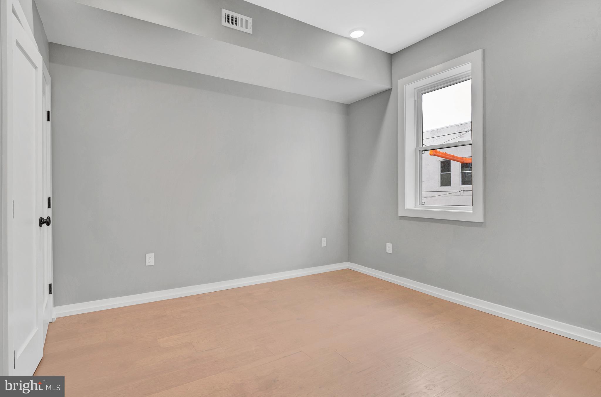 POINT BREEZE - Residential Lease