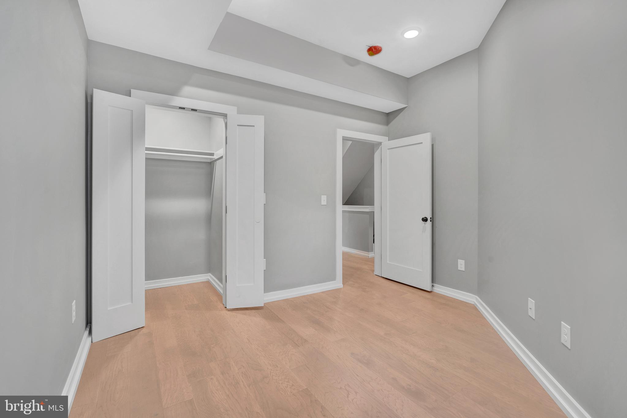 POINT BREEZE - Residential Lease