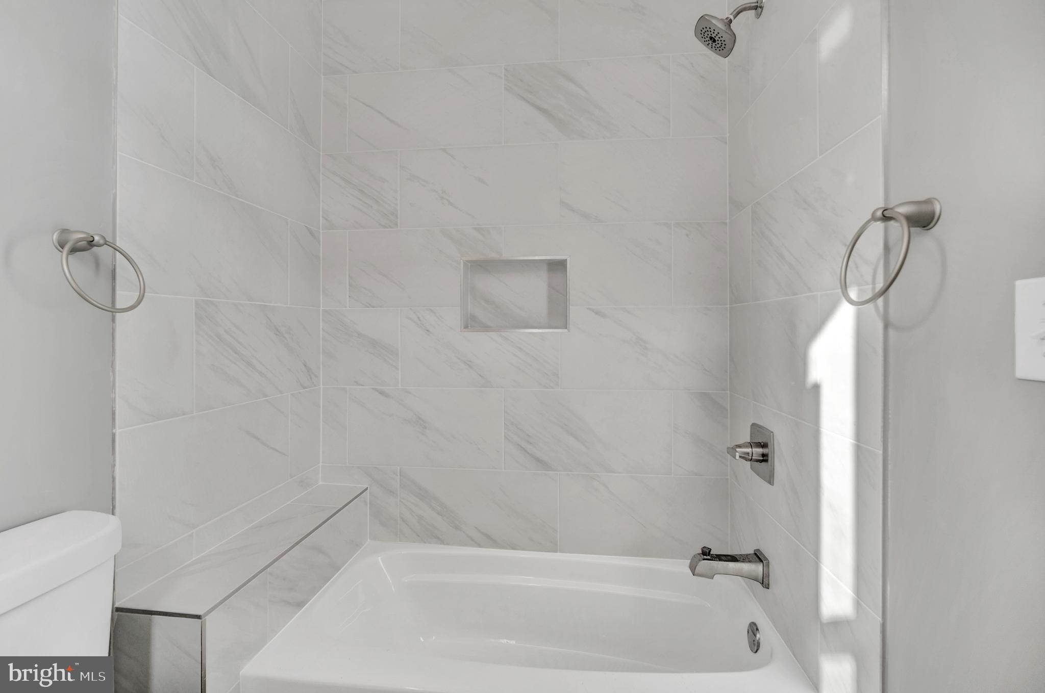 POINT BREEZE - Residential Lease