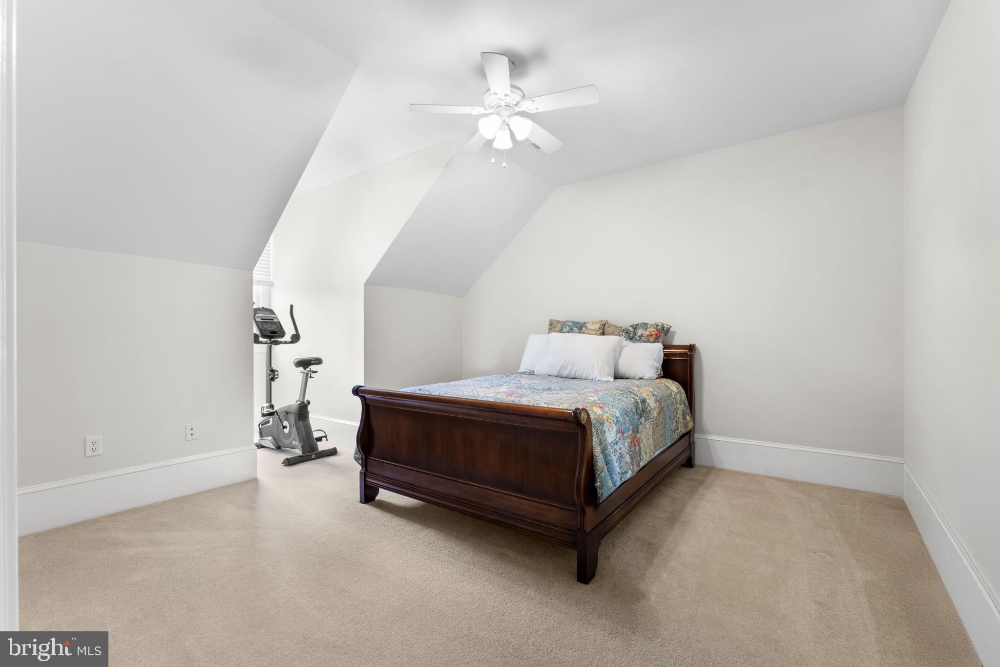 ST. JOHNS MANOR - Residential