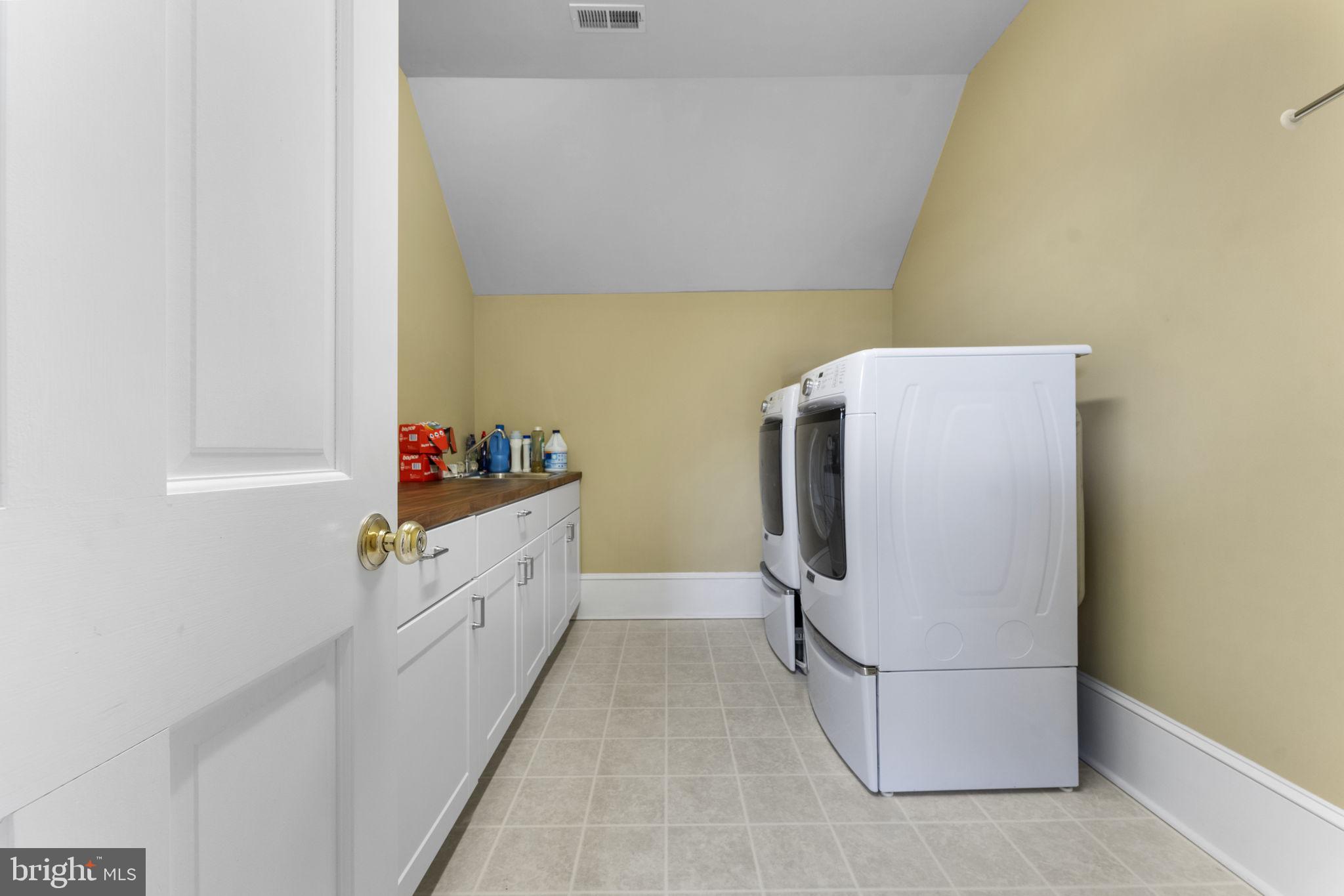 ST. JOHNS MANOR - Residential