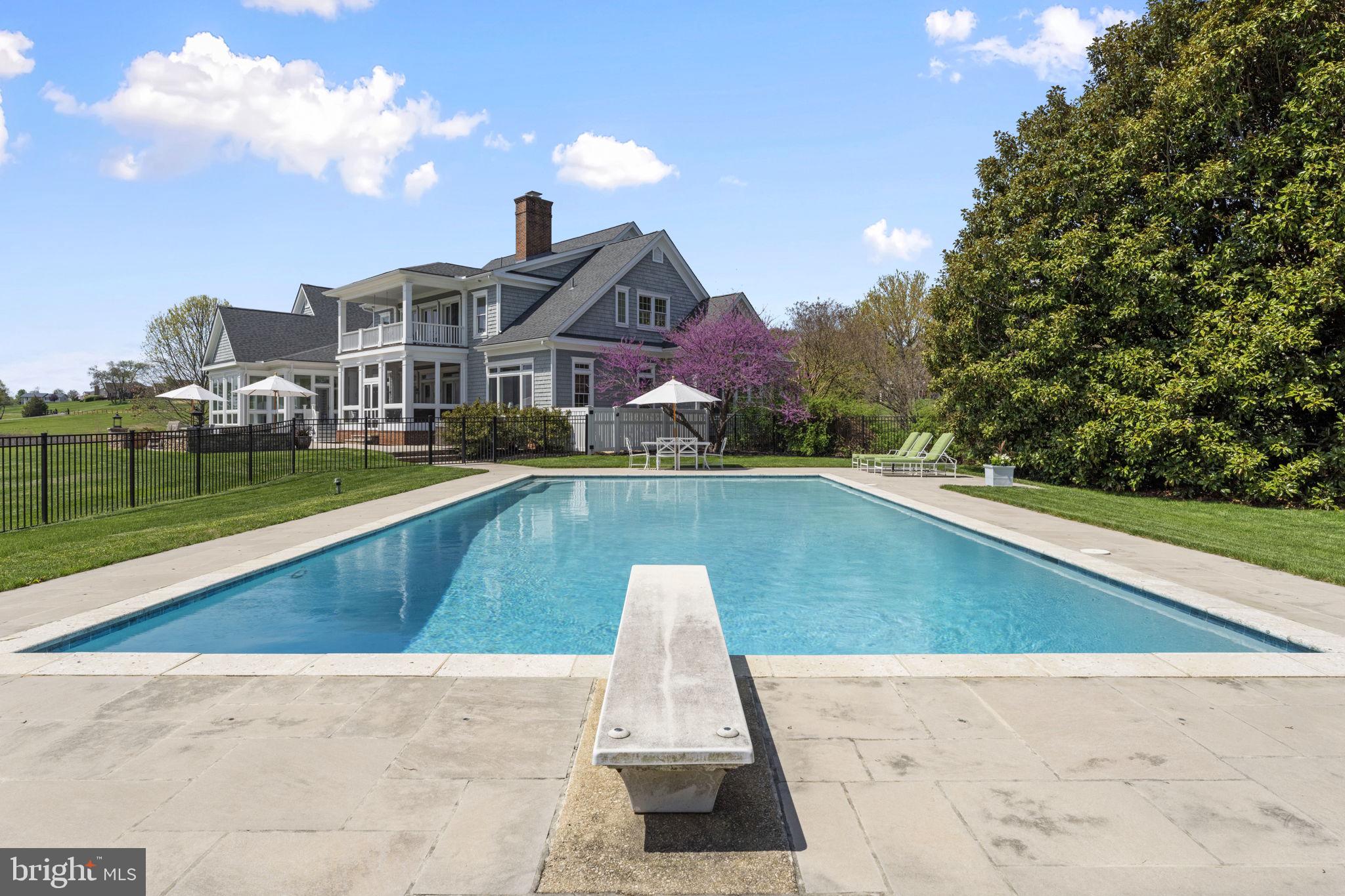 ST. JOHNS MANOR - Residential