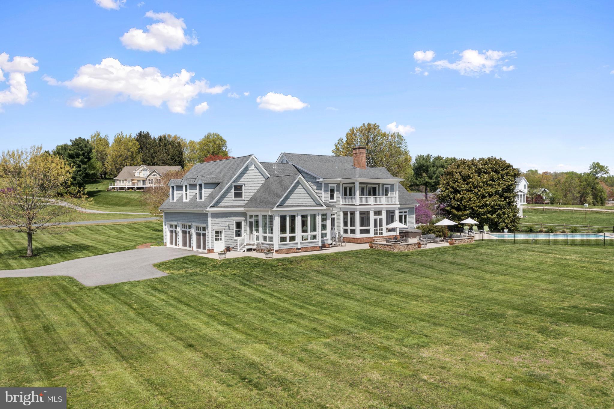 ST. JOHNS MANOR - Residential