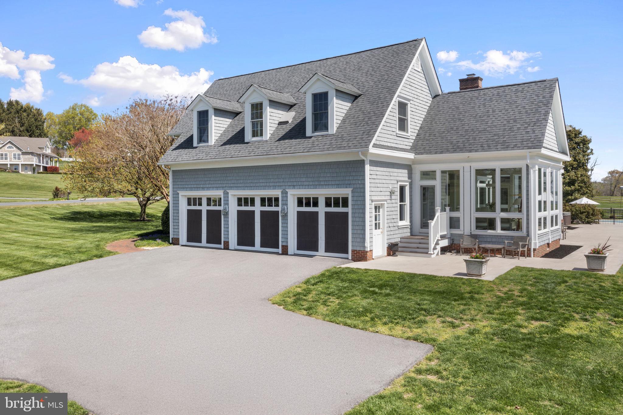 ST. JOHNS MANOR - Residential