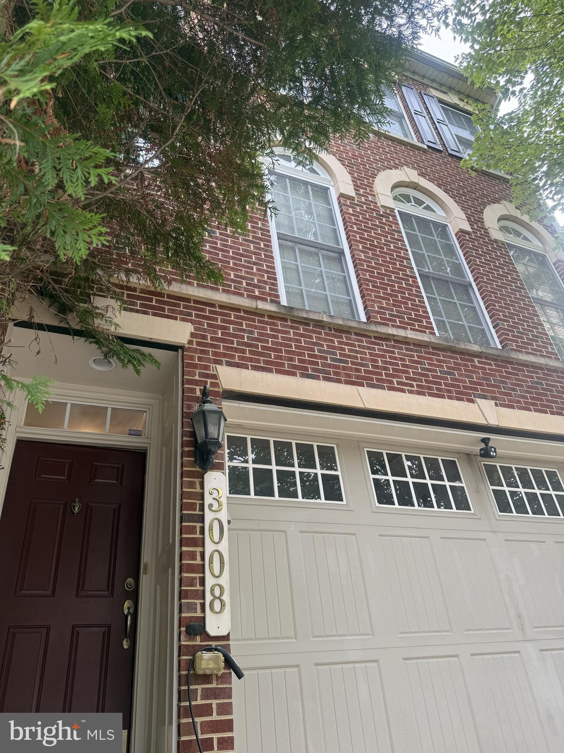 3008 HOLLOW CREST PLACE