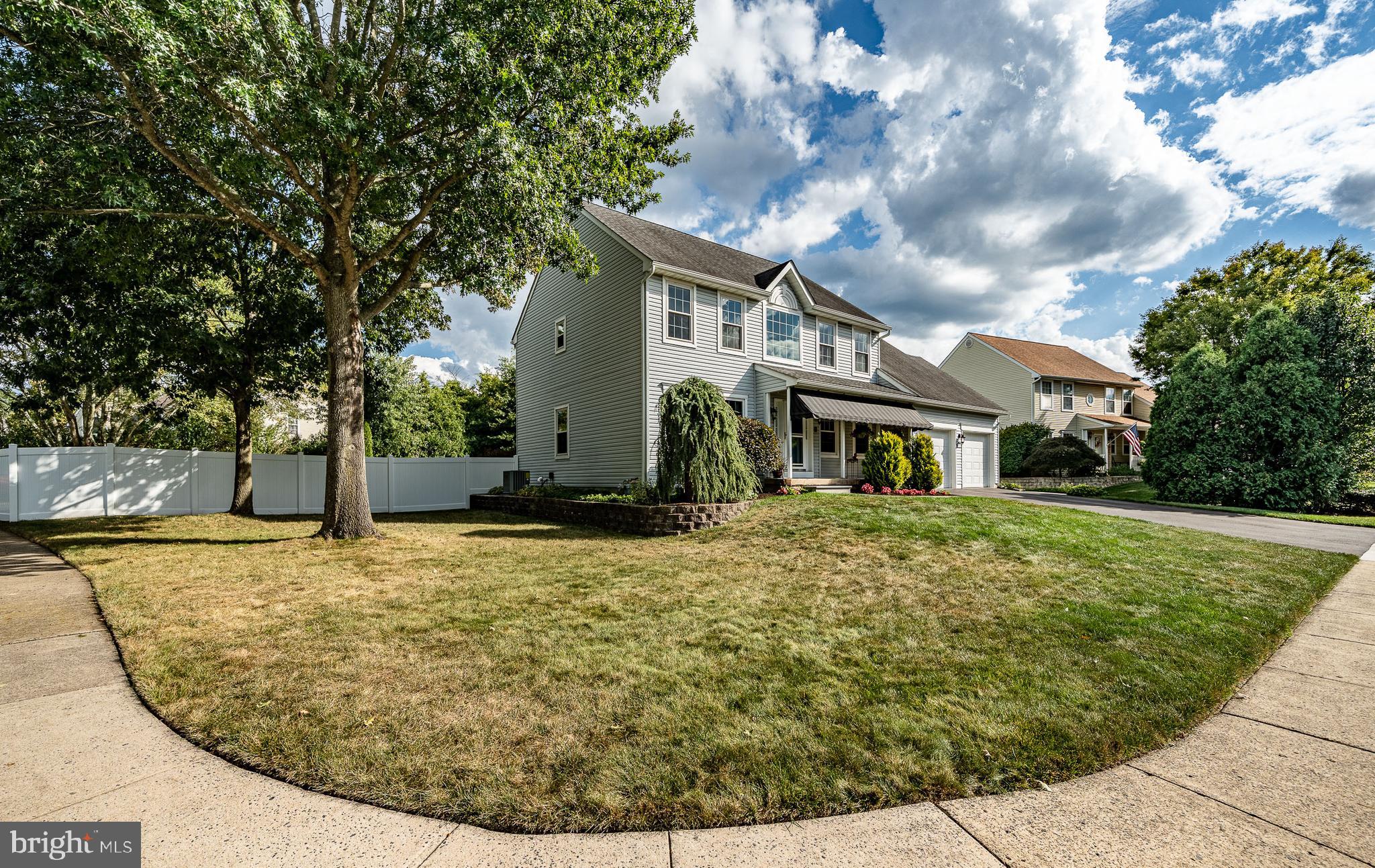 ✨ Freshly Updated + Smart Living in the Perfect Location ✨
Looking for a home that blends modern updates with everyday convenience? This one checks all the boxes.
Nestled in a quiet country neighborhood—yet just minutes from shopping, dining, and all your daily needs—you’ll enjoy the perfect balance of peace and accessibility.
Step inside and you’ll be greeted with an updated kitchen and baths, gleaming hardwood floors, and a cozy natural gas fireplace—the kind of spaces you’ll love coming home to.
And the updates don’t stop there. With a newer roof, energy-efficient insulation, lifetime warranty windows, and smart garage doors with cameras and remote access, you’ll have peace of mind from the start (and no more worrying about missed deliveries!).
Living here is about comfort and savings. A central vac system, natural gas stove & dryer, plus a transferable solar contract locked in at just 9¢/kWh make this home truly low-maintenance and eco-friendly. With electric rates projected to rise 2–5% each year, this smart contract could save you more than $20,000 over its lifetime—keeping more money in your pocket while you enjoy green living.
The best part? The seller has already taken care of the updates that matter most, so you can simply move in and start enjoying your new home.
💡 Modern comfort. 💚 Smart savings. 🏡 Designed for the way you live today.