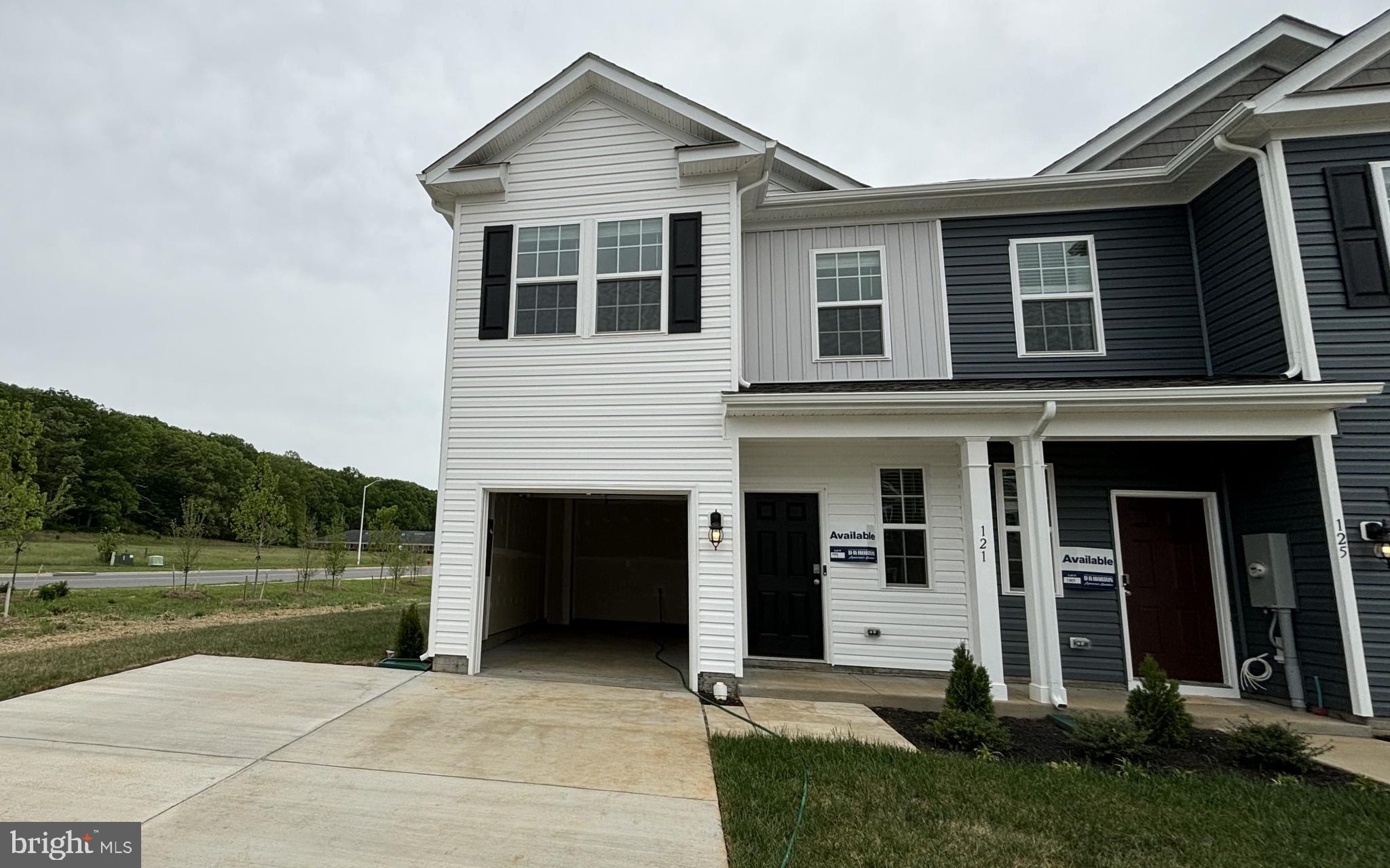 LURAY LANDING - Residential