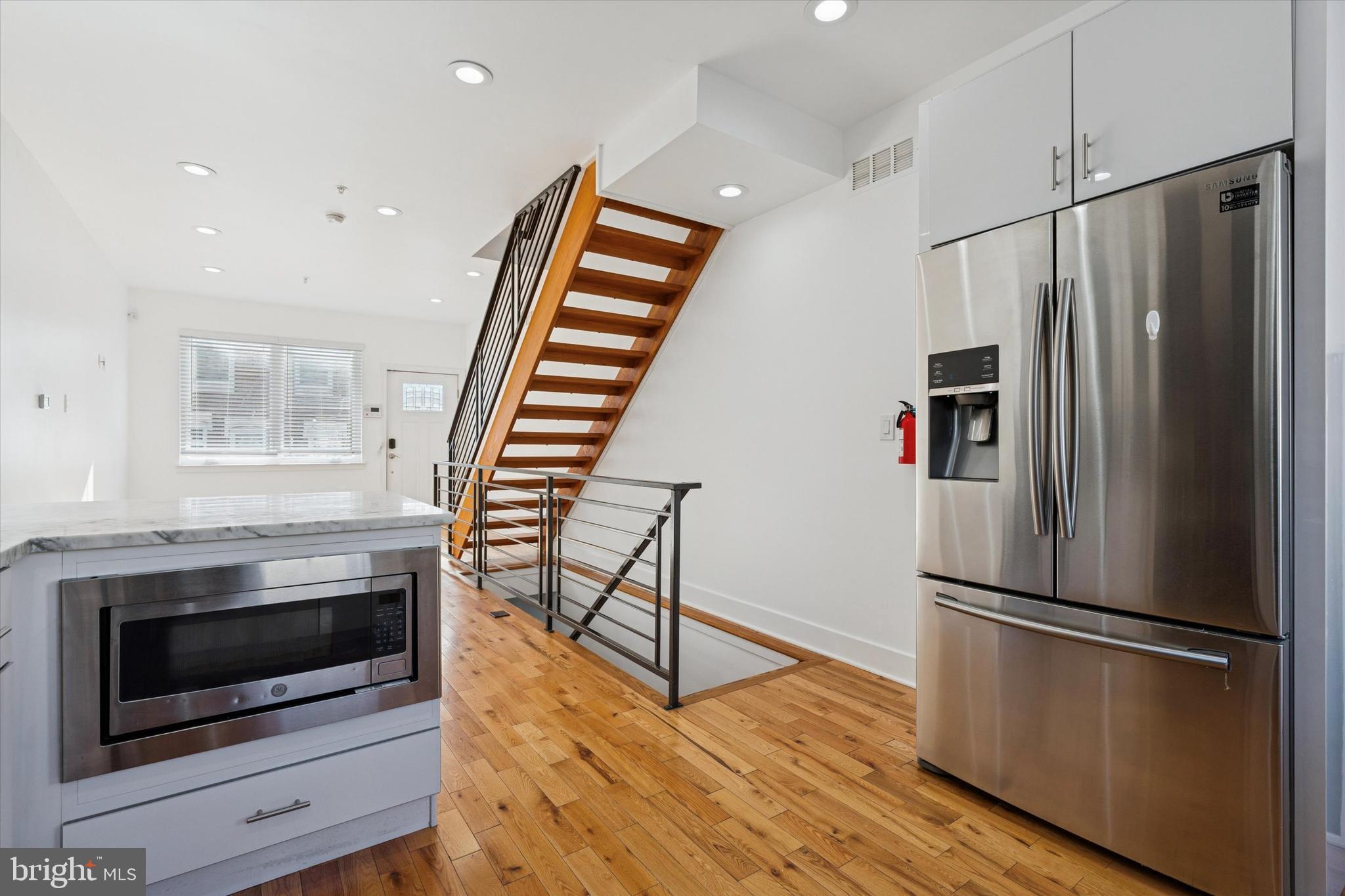 POINT BREEZE - Residential