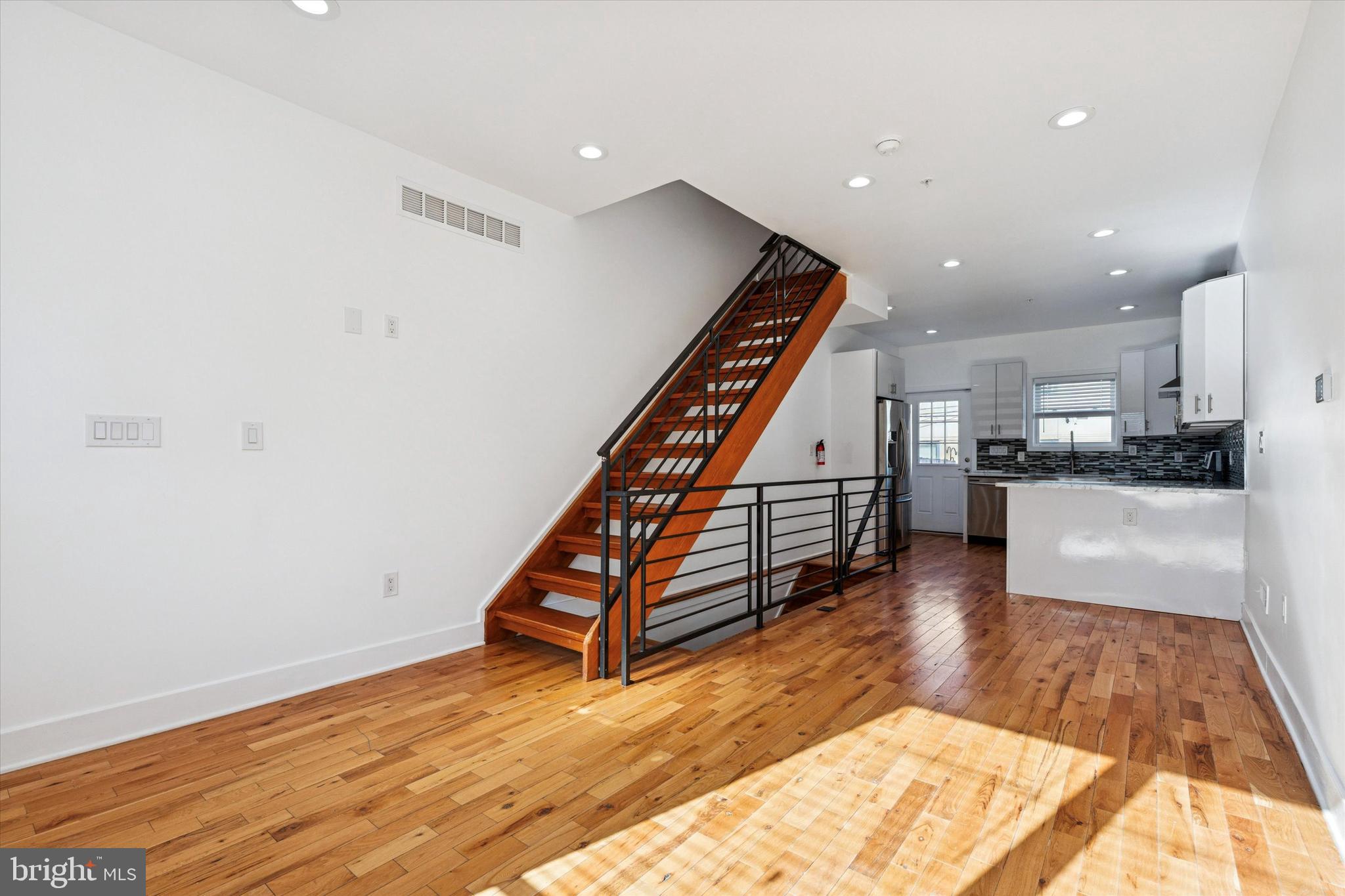 POINT BREEZE - Residential