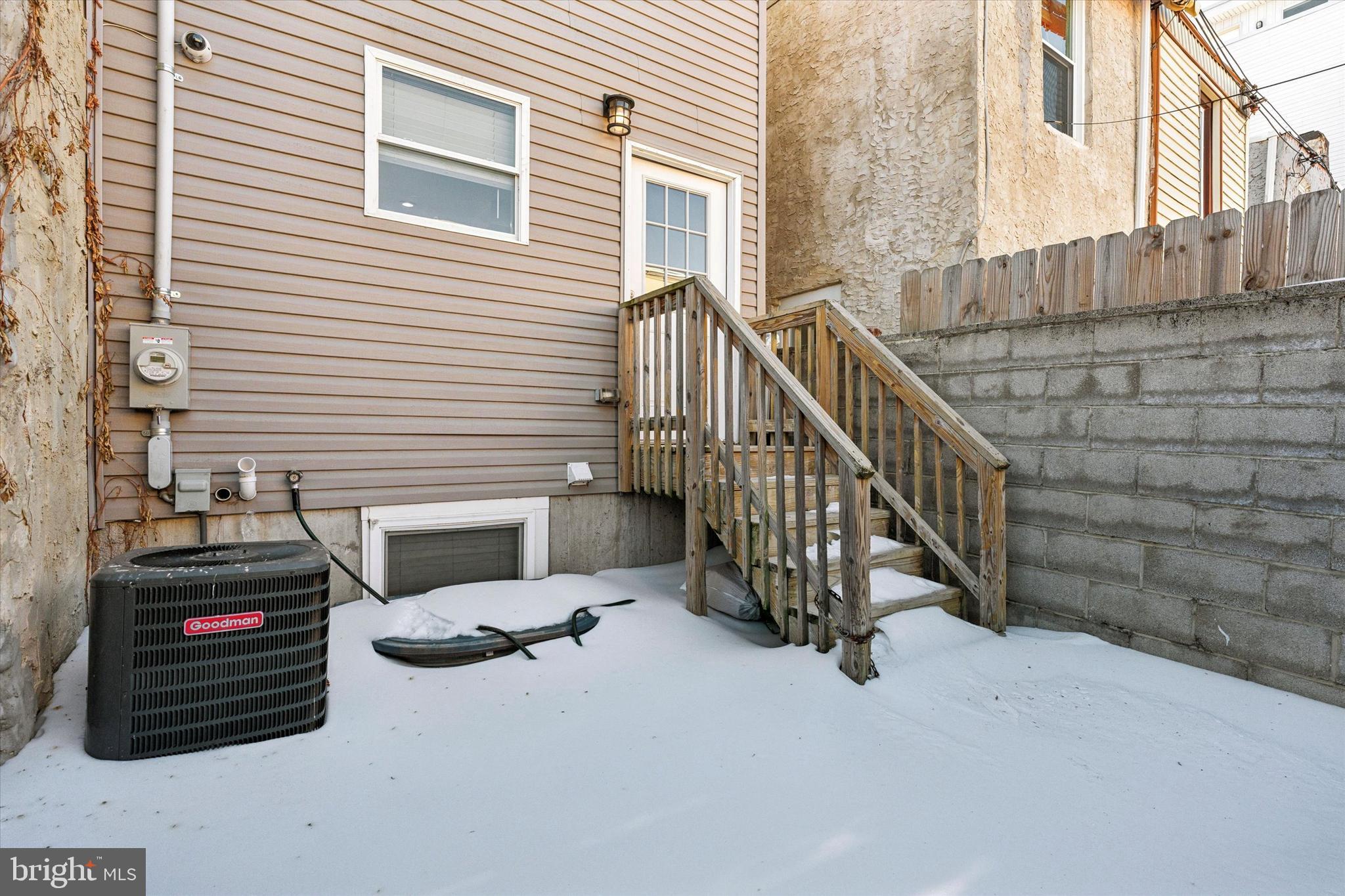 POINT BREEZE - Residential