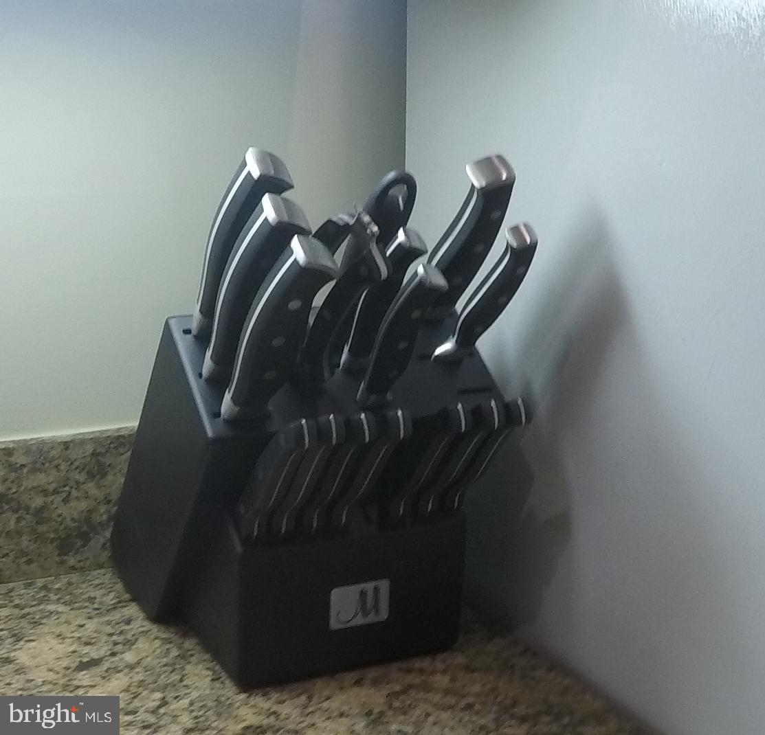 400 CASCADE LANE 405