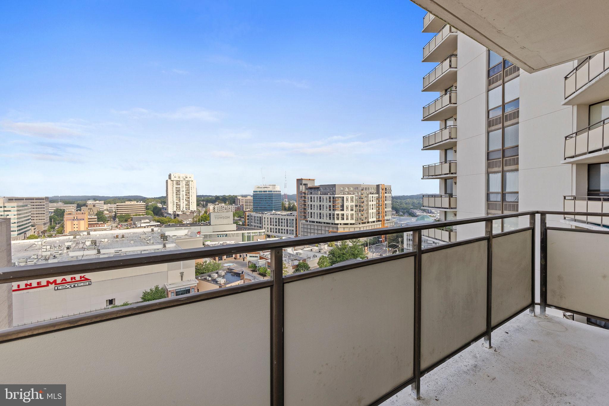 THE RIDGELY - Residential