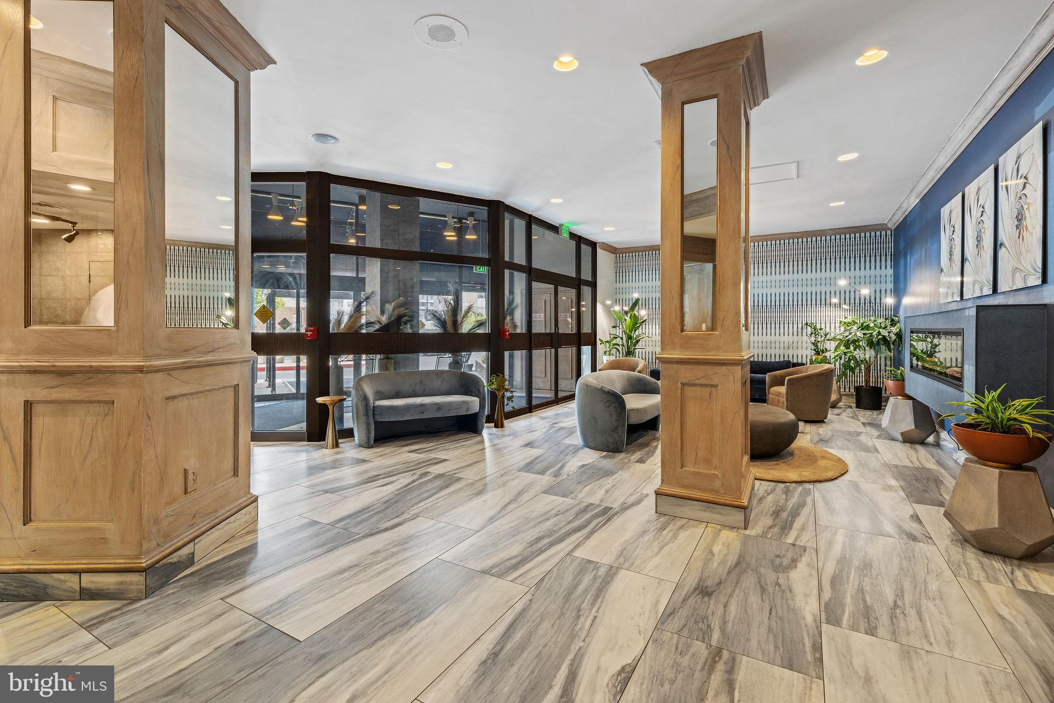 THE RIDGELY - Residential