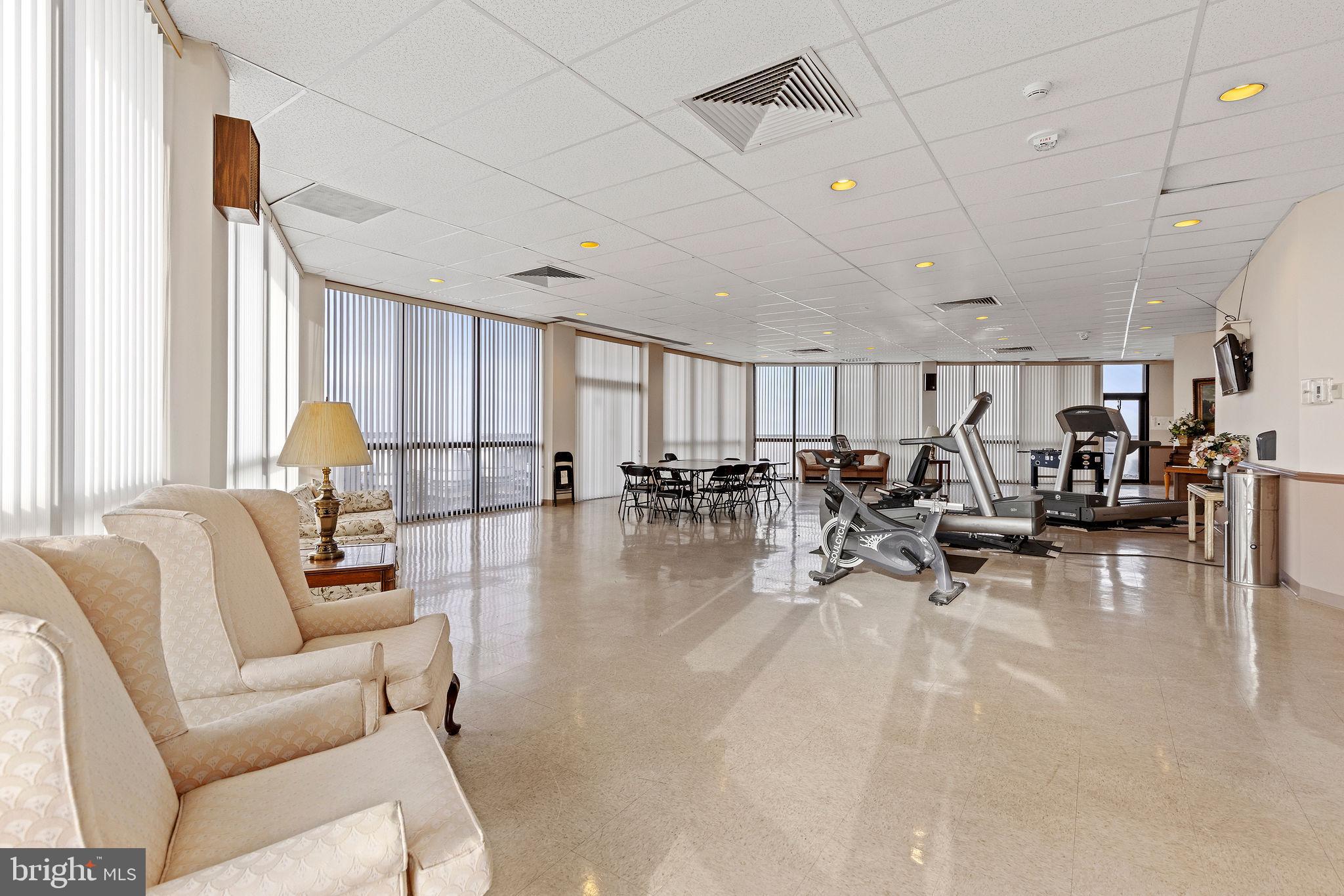 THE RIDGELY - Residential