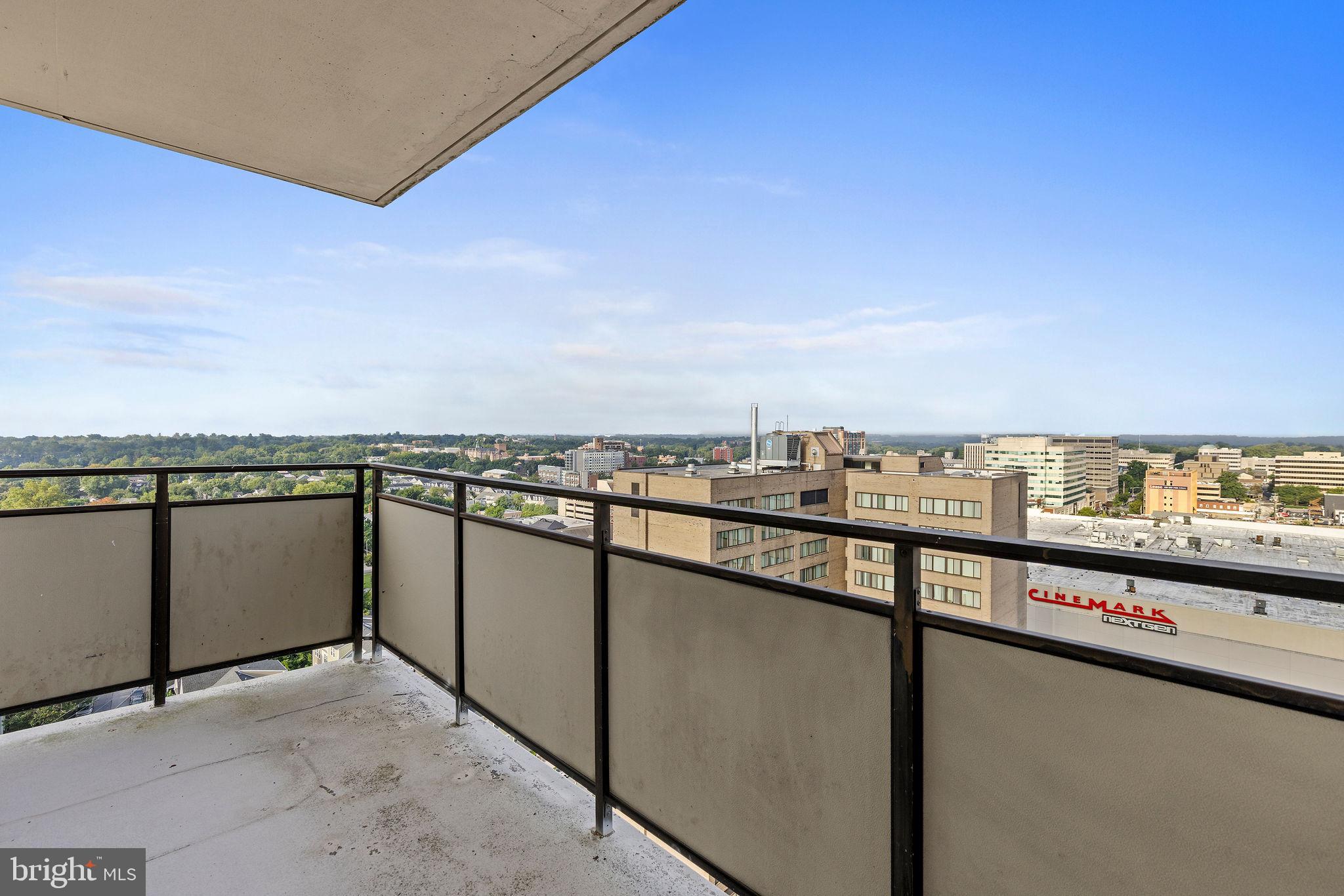 THE RIDGELY - Residential