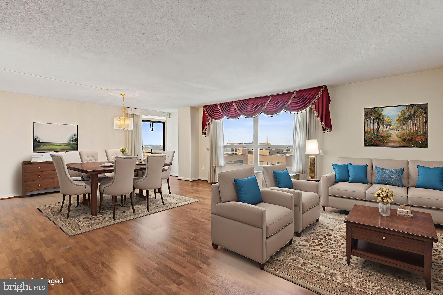 THE RIDGELY - Residential