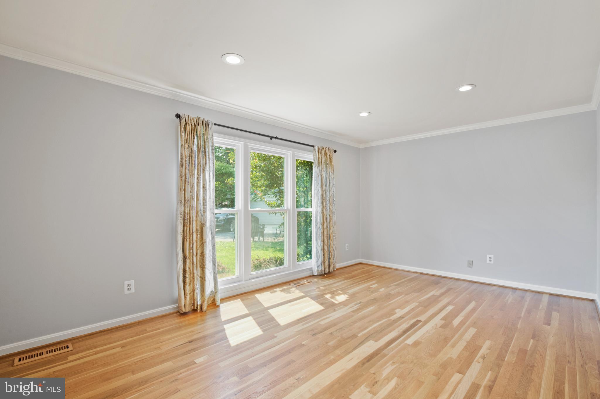 WAVERLY - Residential