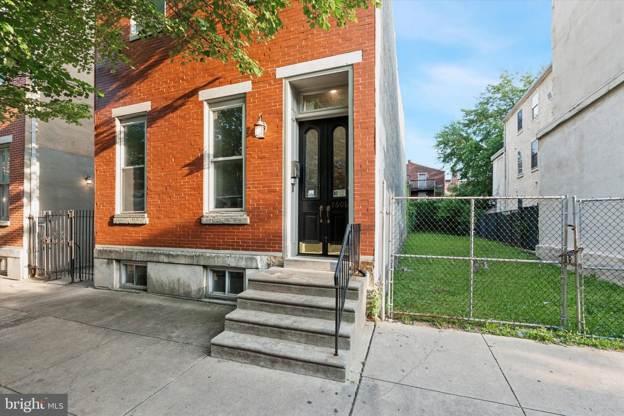 SPRING GARDEN - Residential Lease