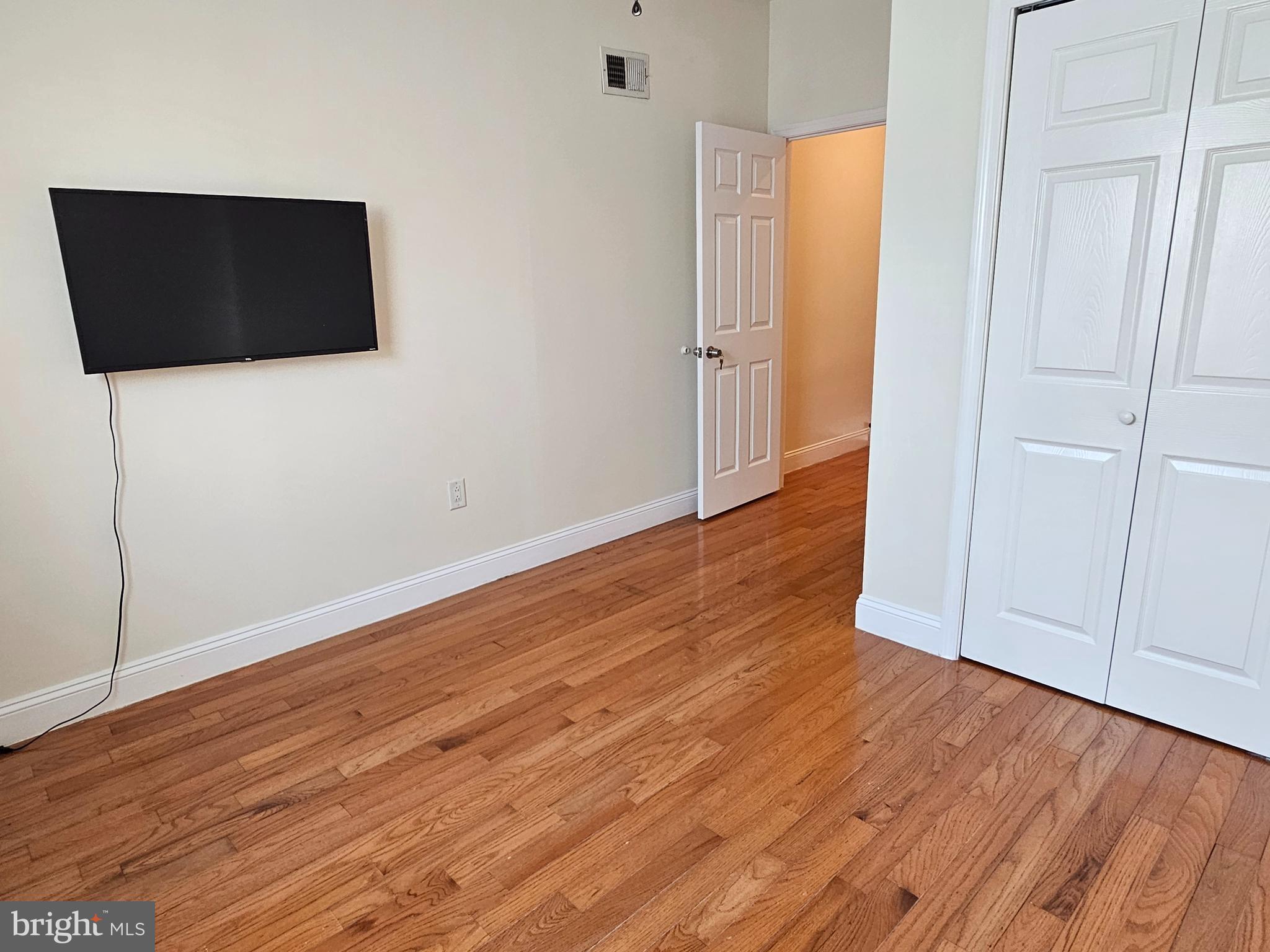 WHITMAN - Residential