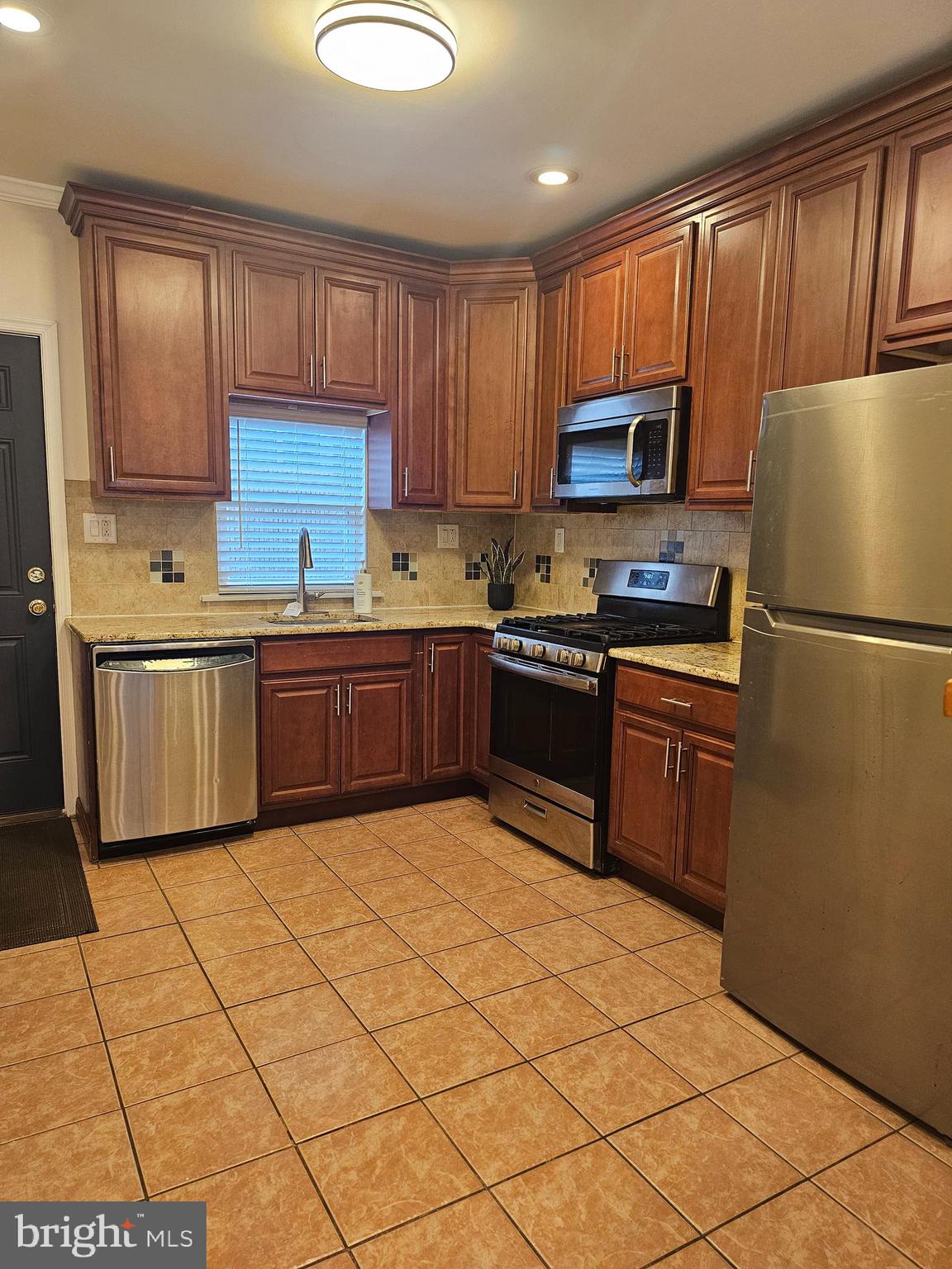 WHITMAN - Residential