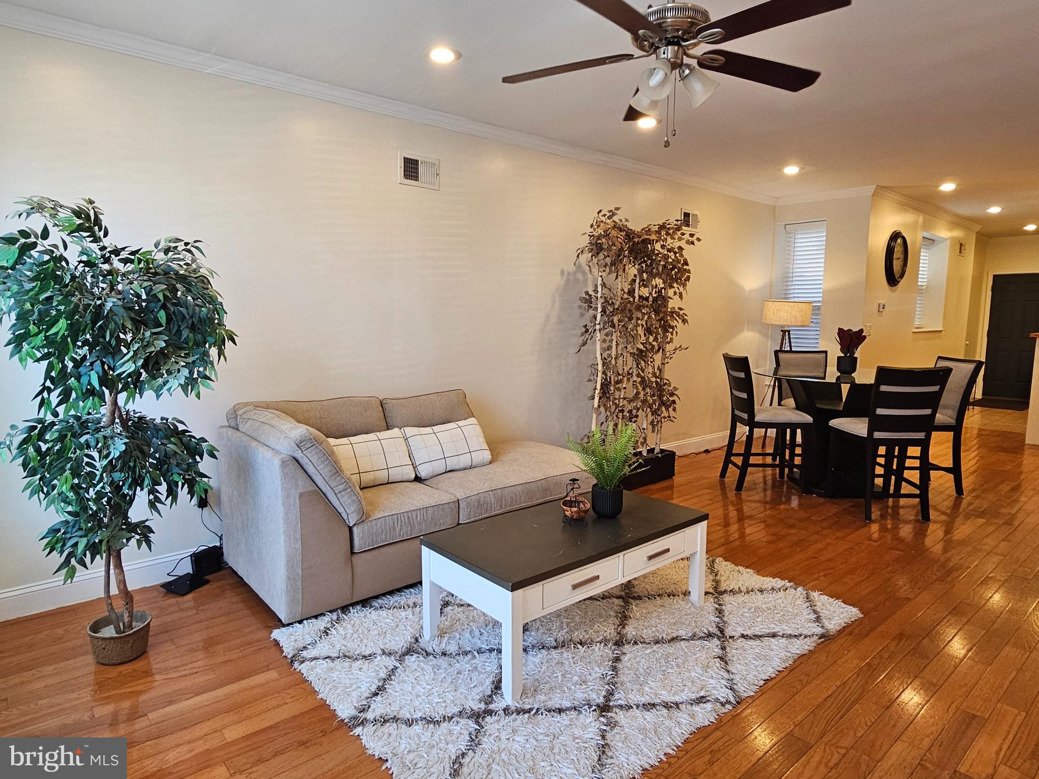 WHITMAN - Residential