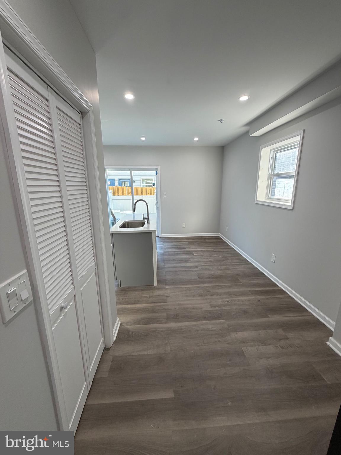 2218 W MASTER STREET