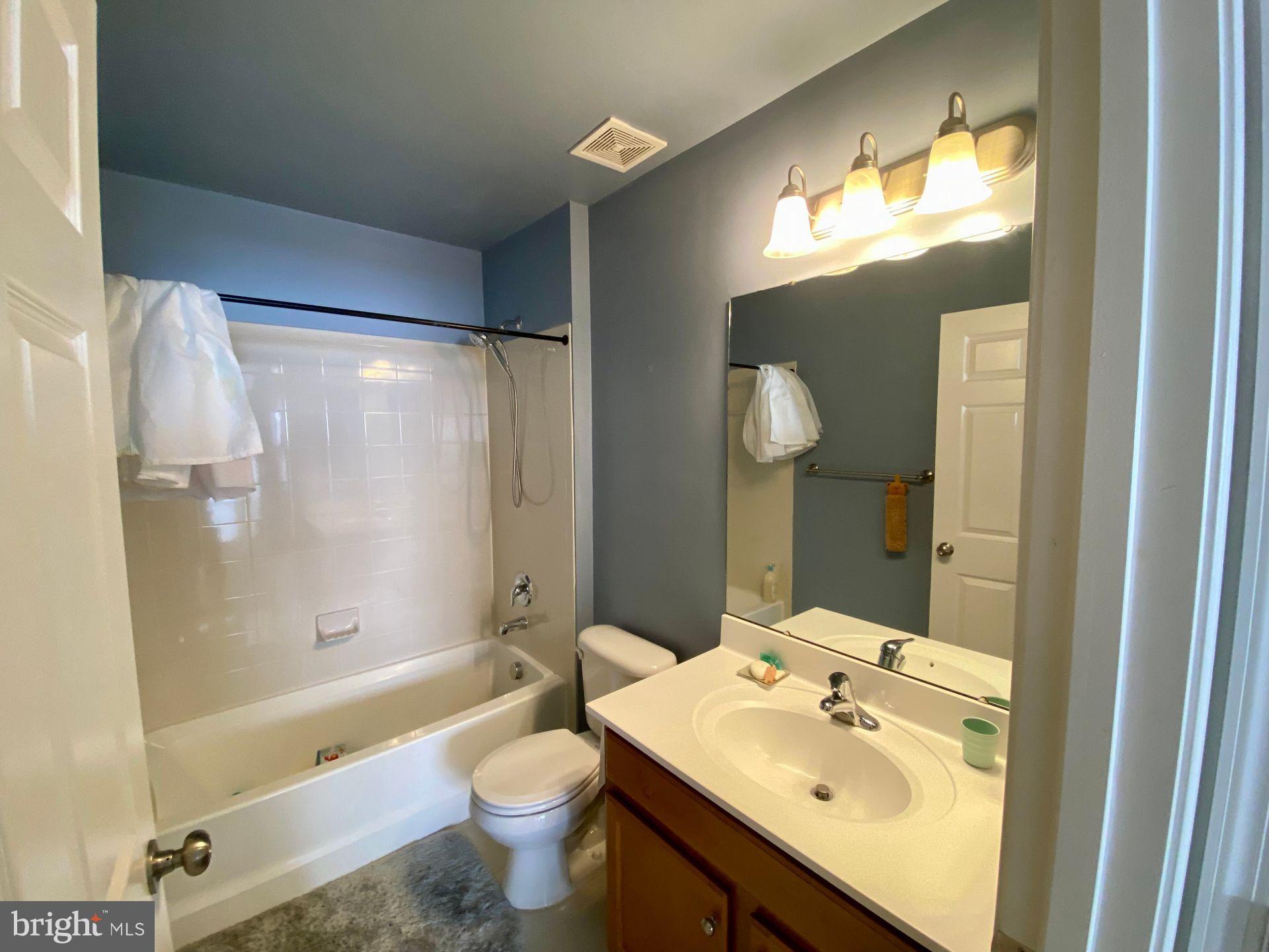 PORT POTOMAC - Residential Lease