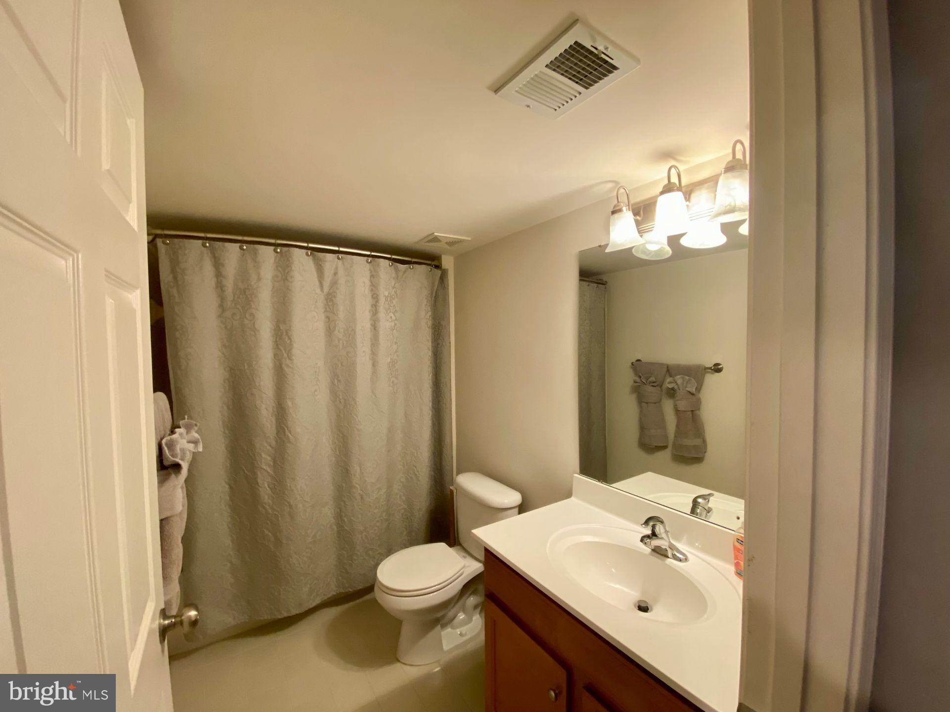 PORT POTOMAC - Residential Lease