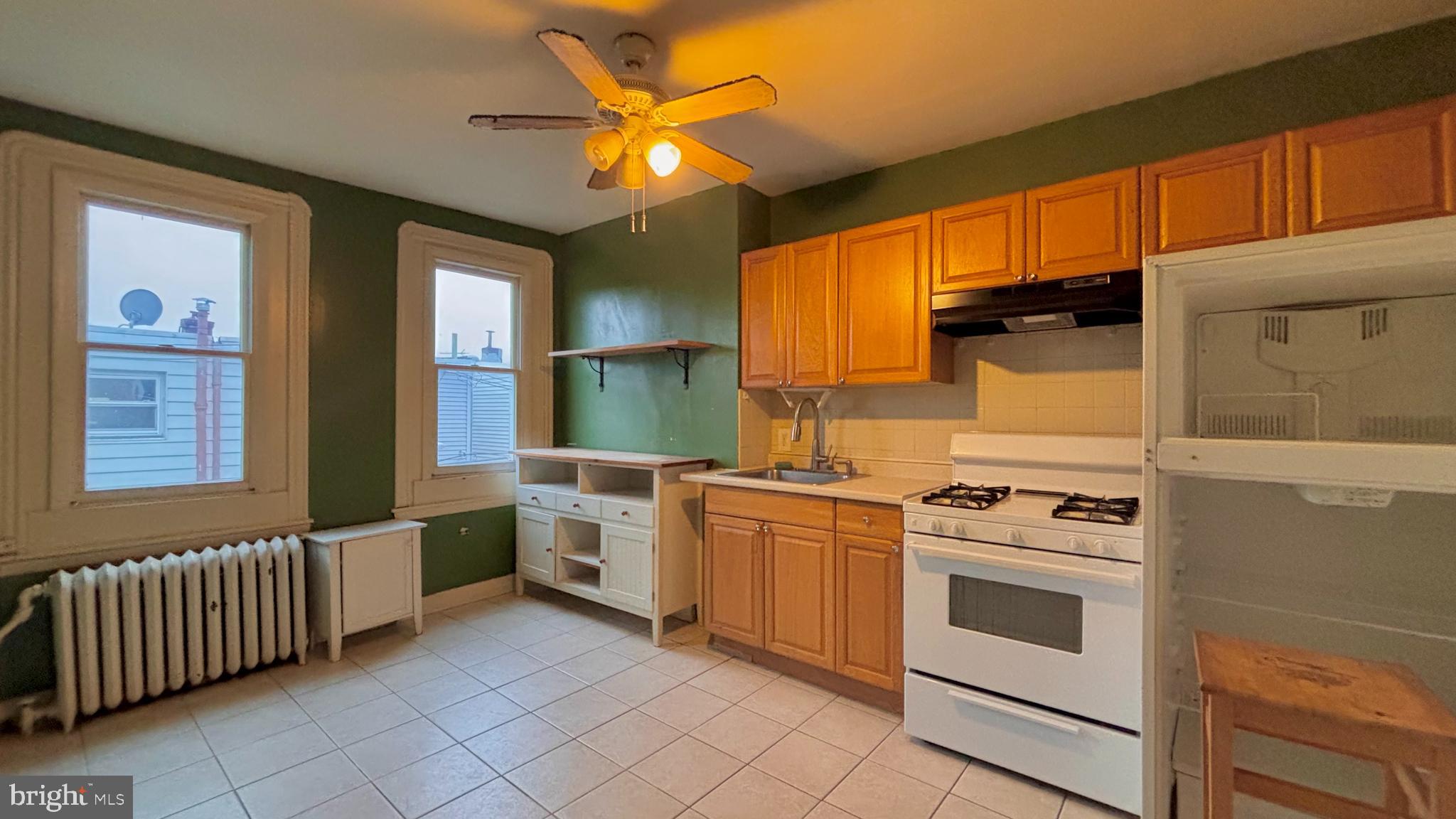 LOWER MOYAMENSING - Residential