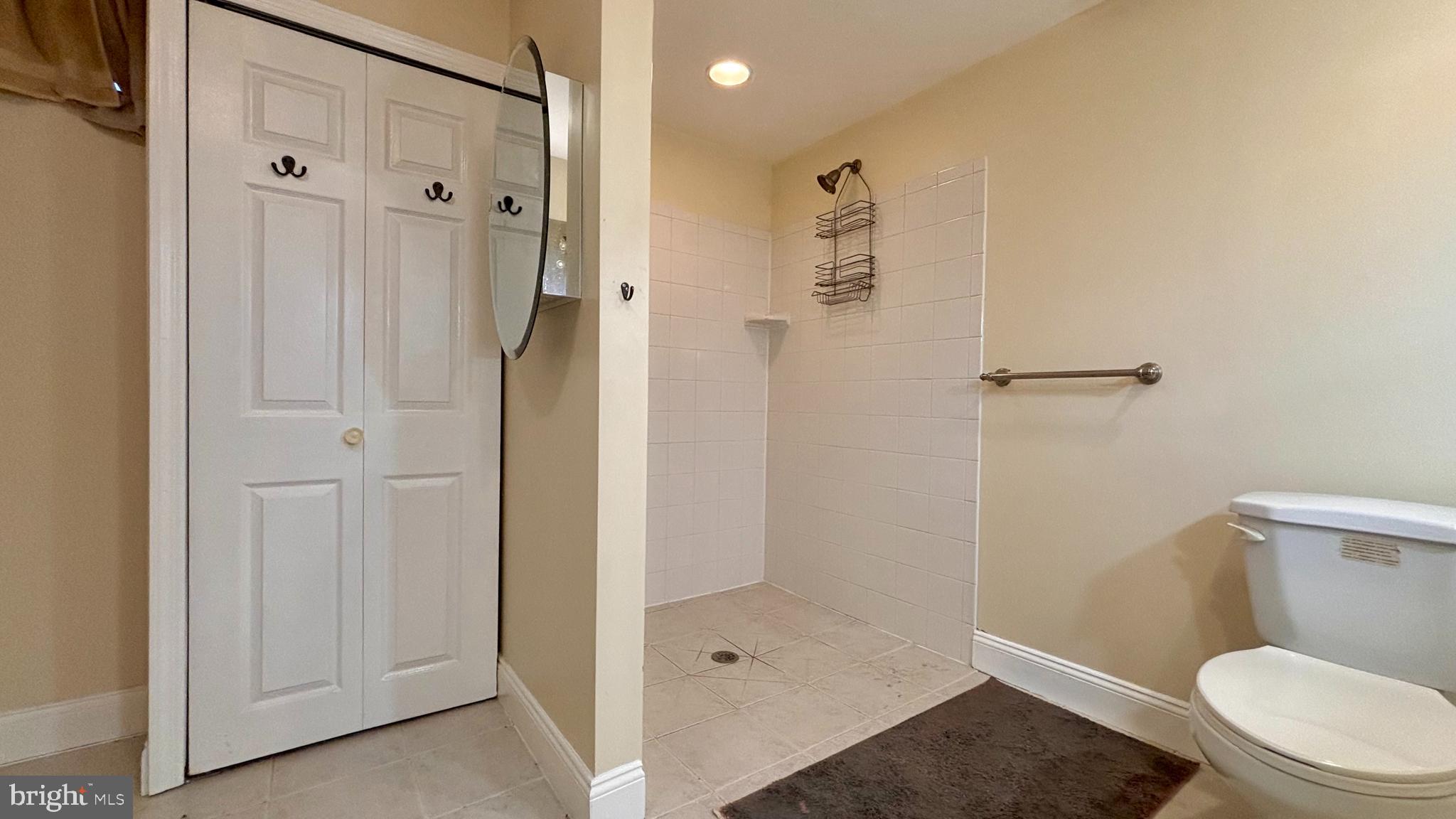 LOWER MOYAMENSING - Residential