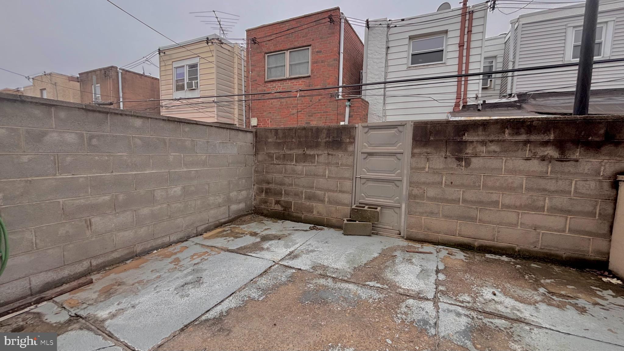 LOWER MOYAMENSING - Residential