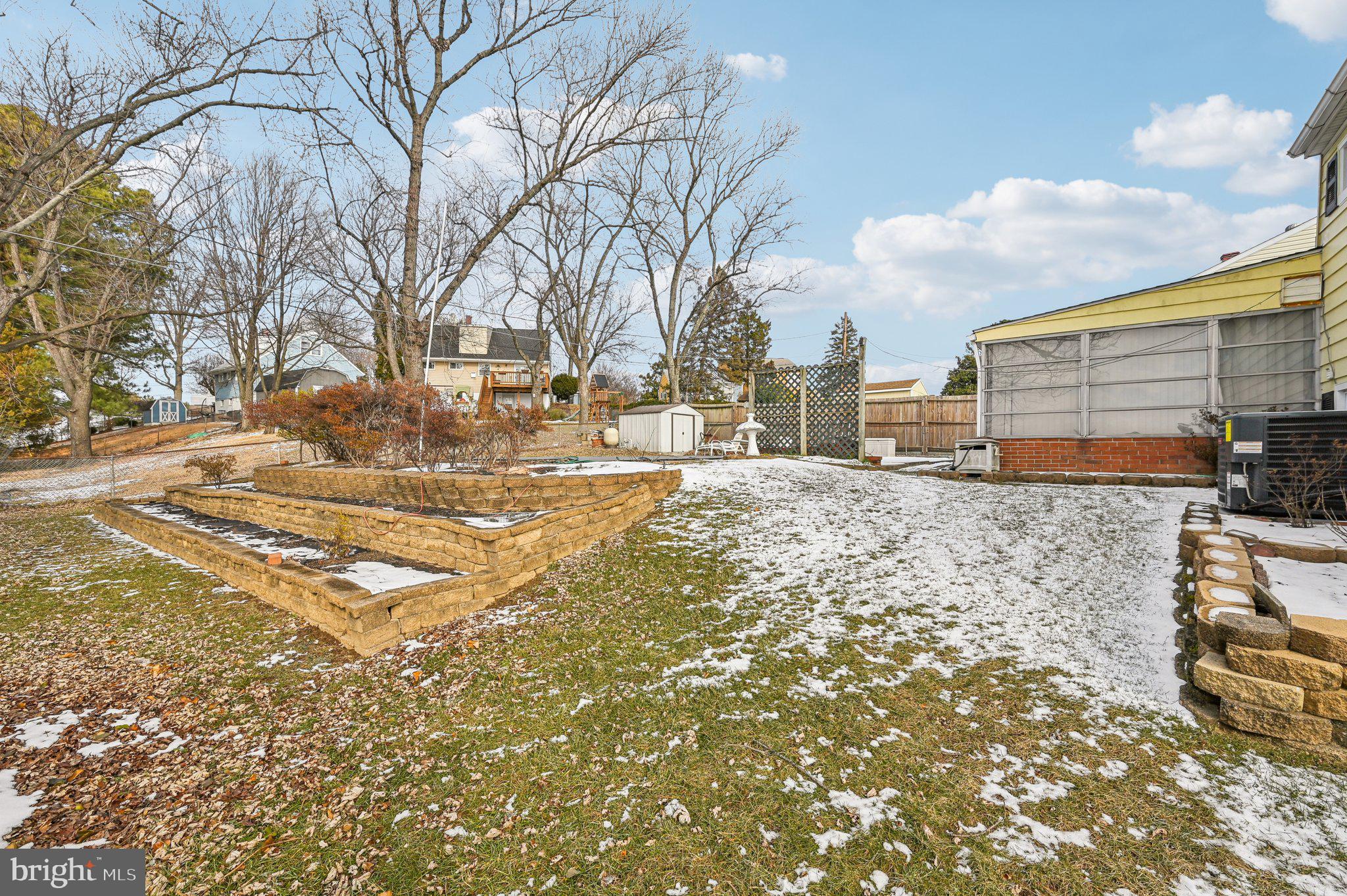 CARNEY/PARKVILLE - Residential