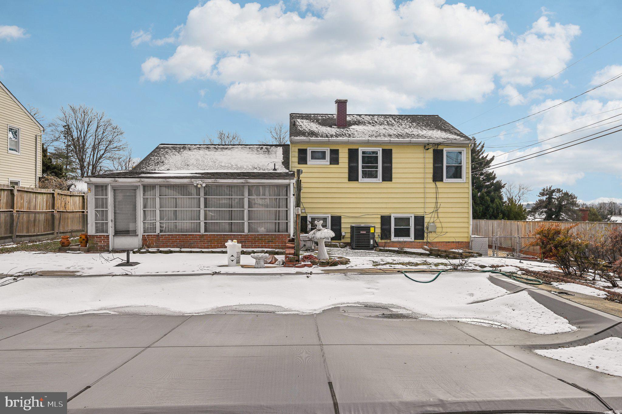 CARNEY/PARKVILLE - Residential