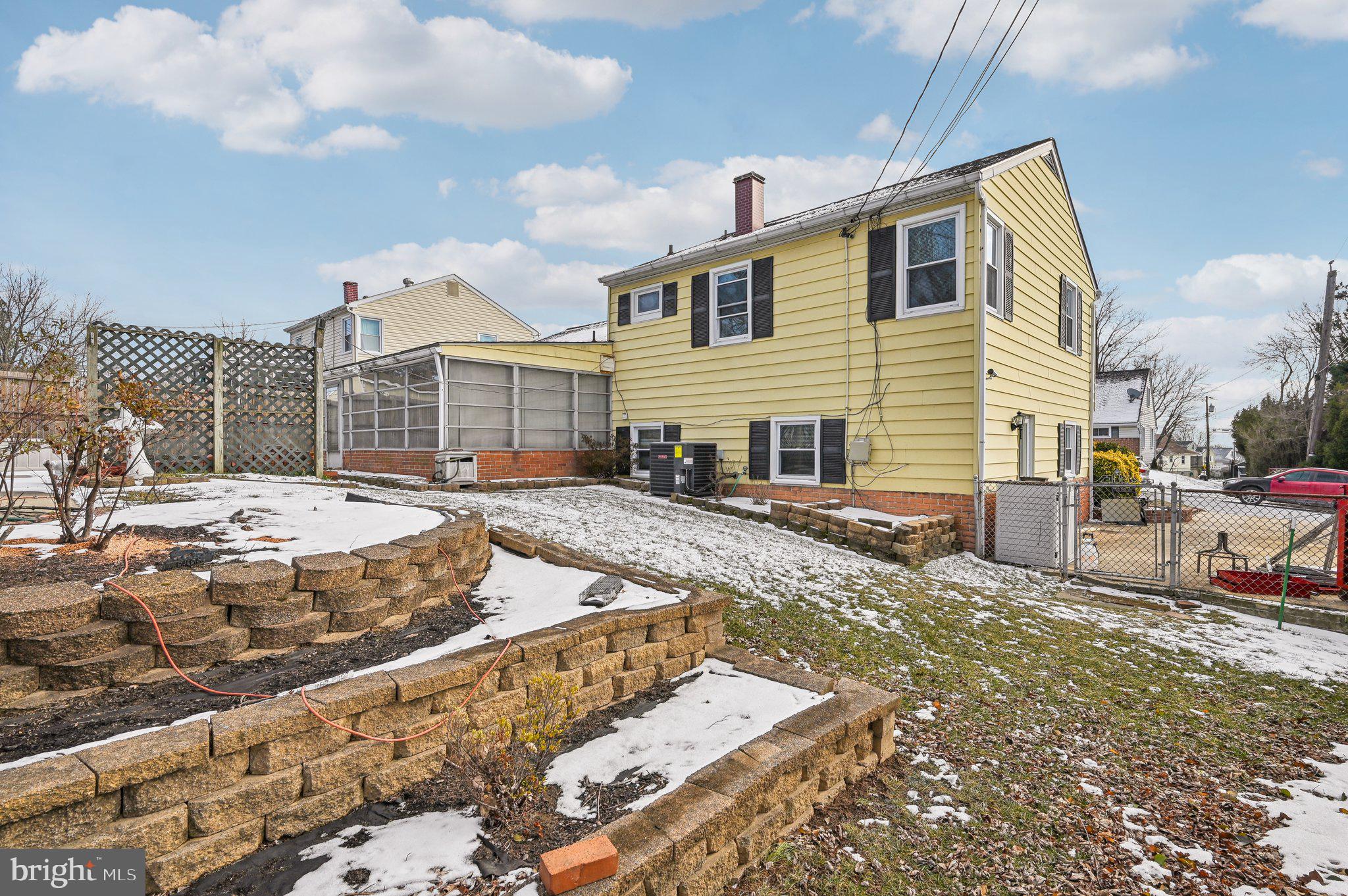 CARNEY/PARKVILLE - Residential