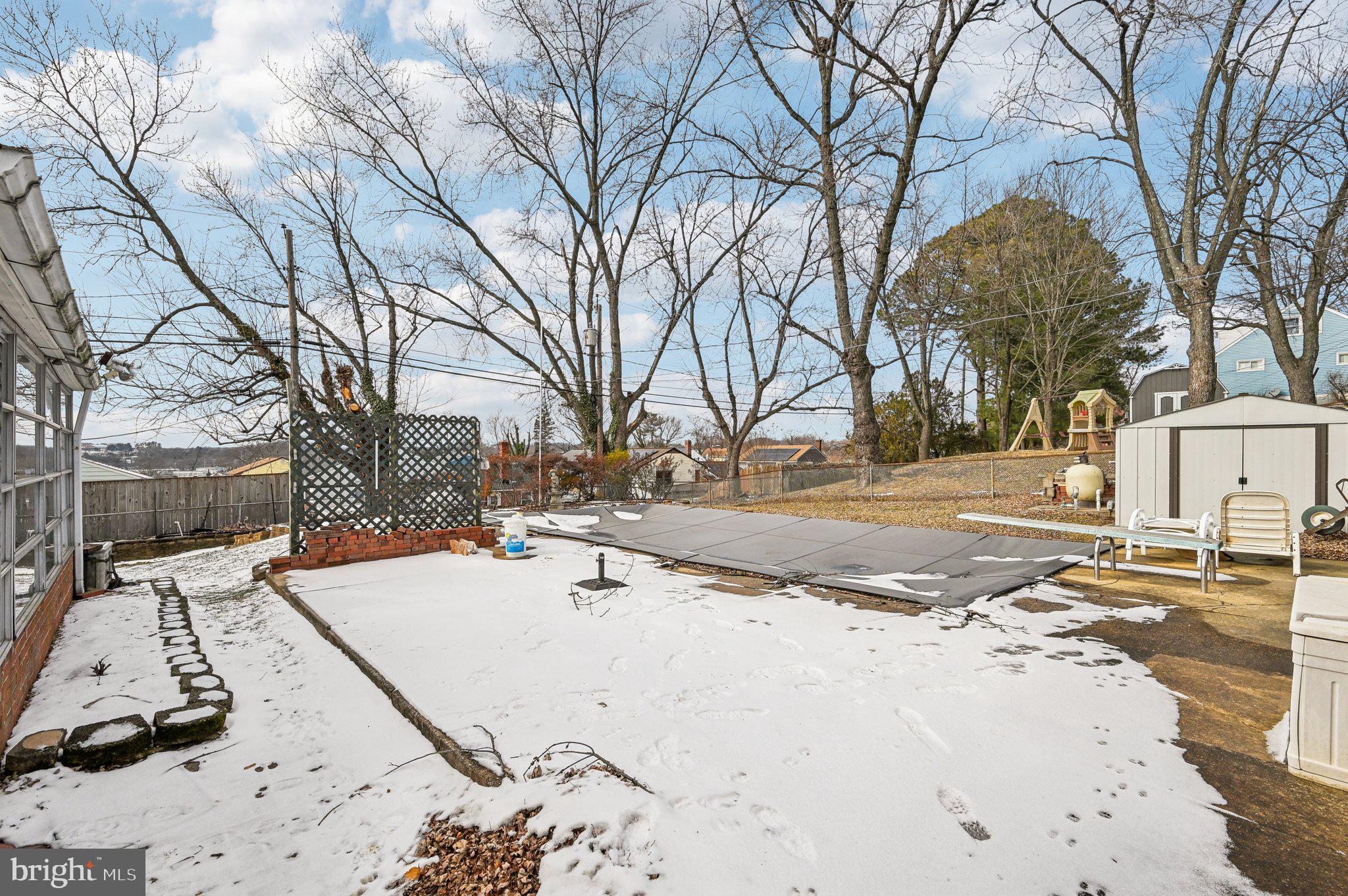 CARNEY/PARKVILLE - Residential