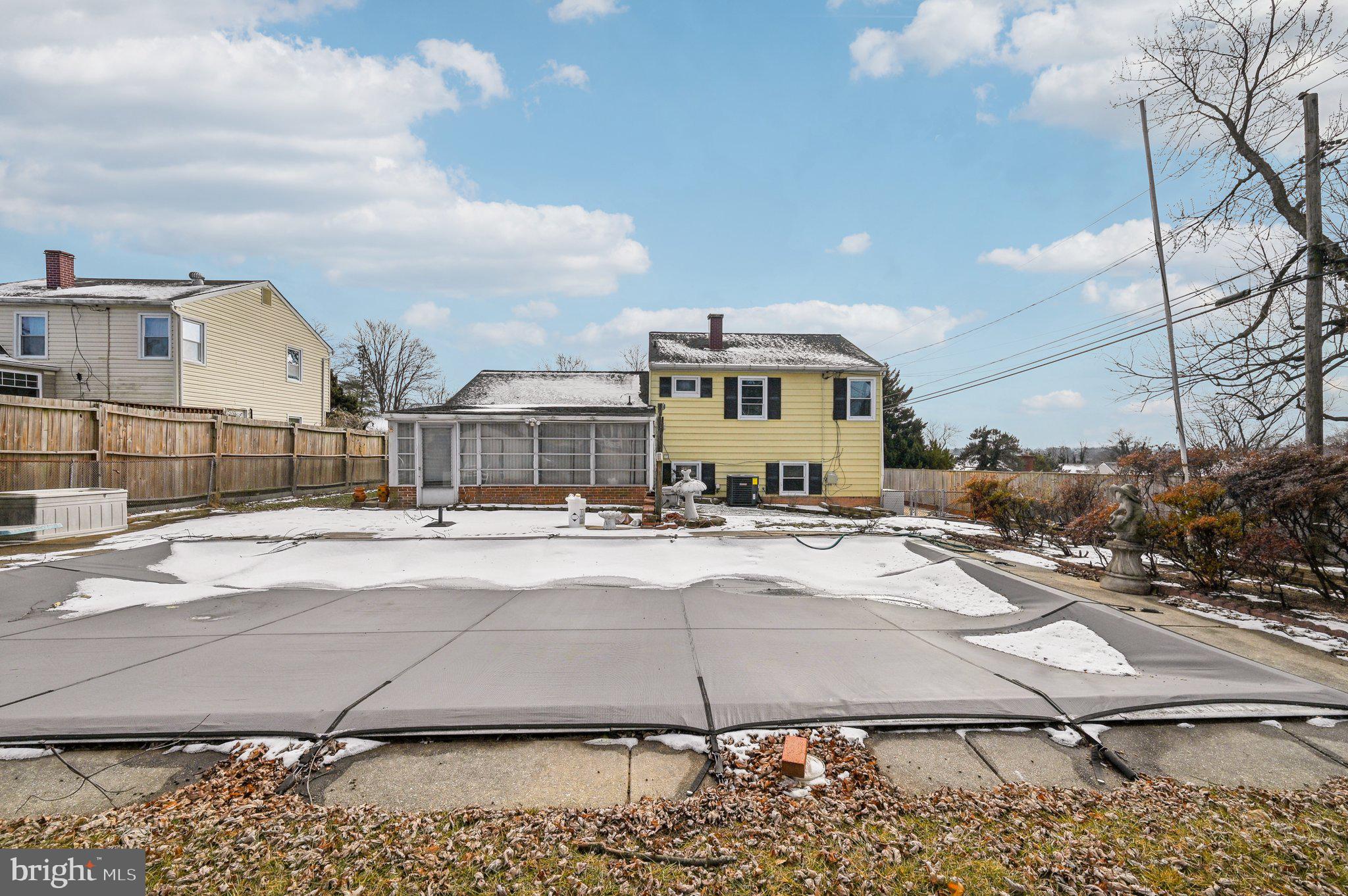 CARNEY/PARKVILLE - Residential