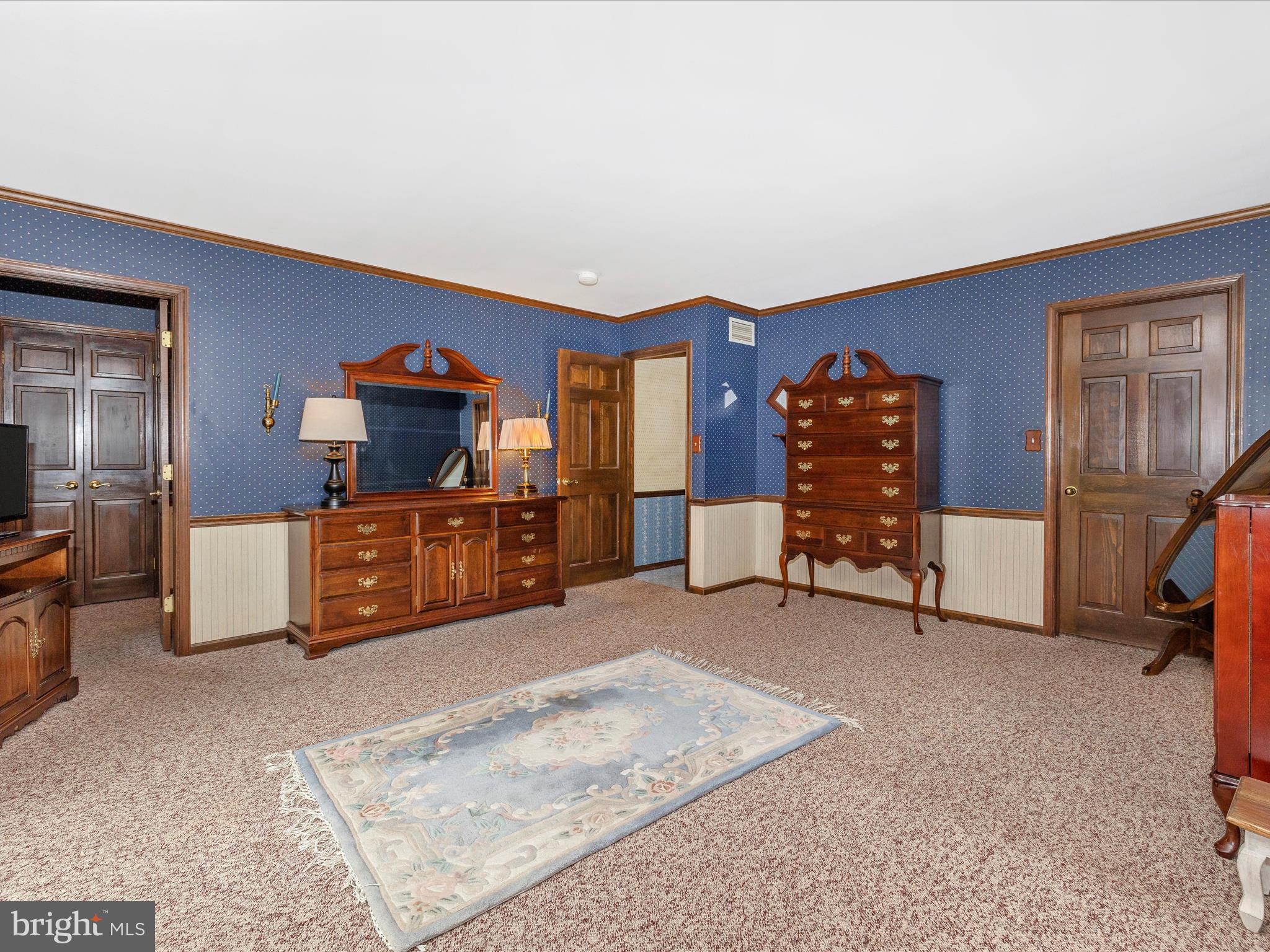 DAMASCUS OUTSIDE - Residential