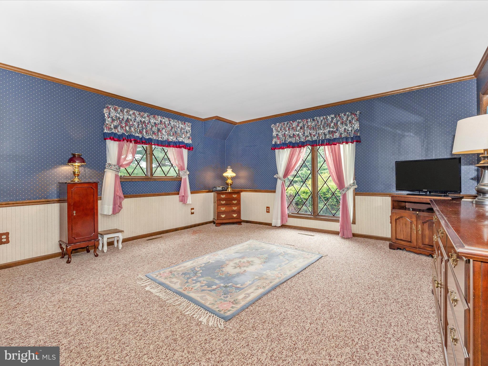 DAMASCUS OUTSIDE - Residential