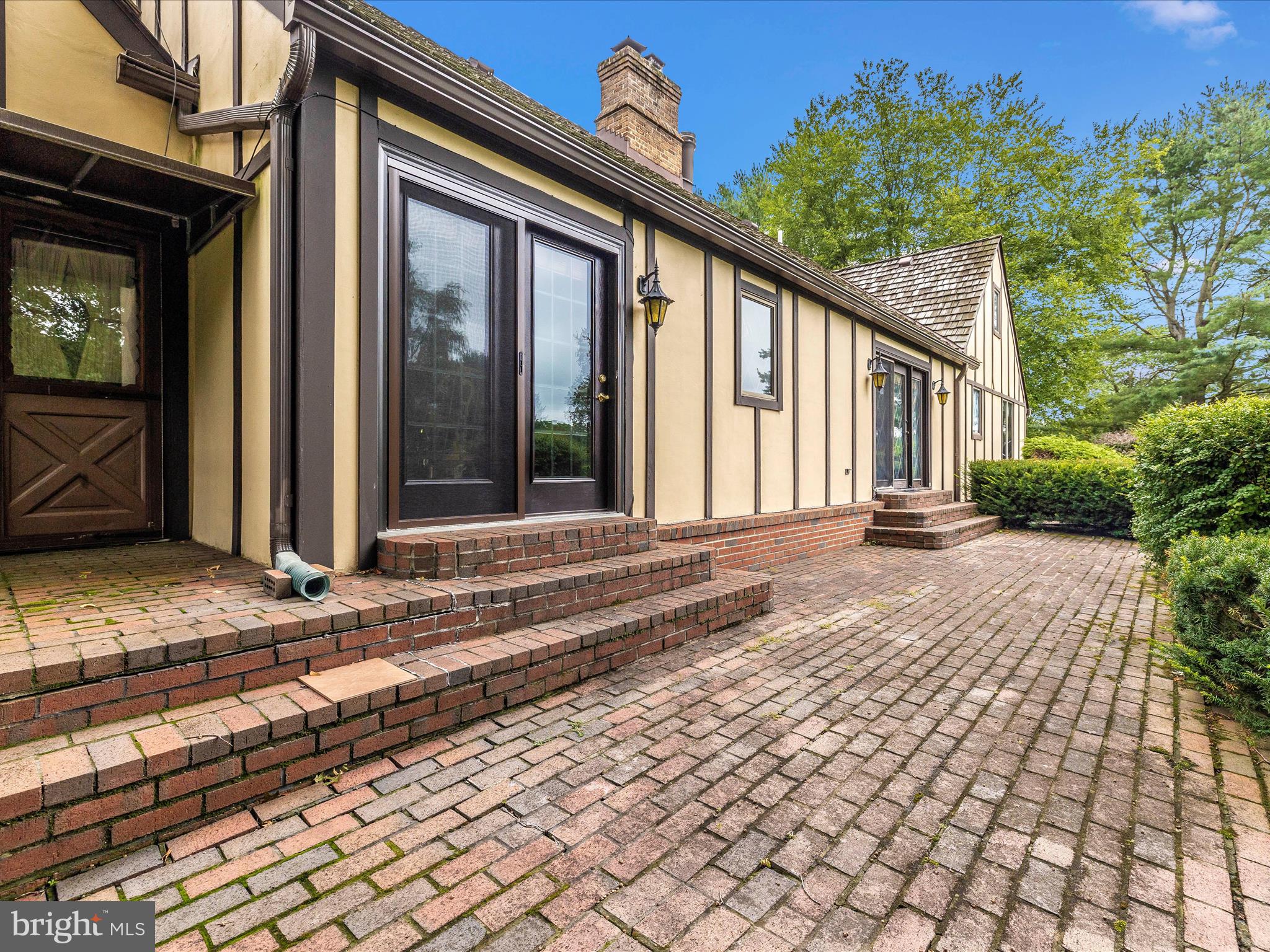 DAMASCUS OUTSIDE - Residential