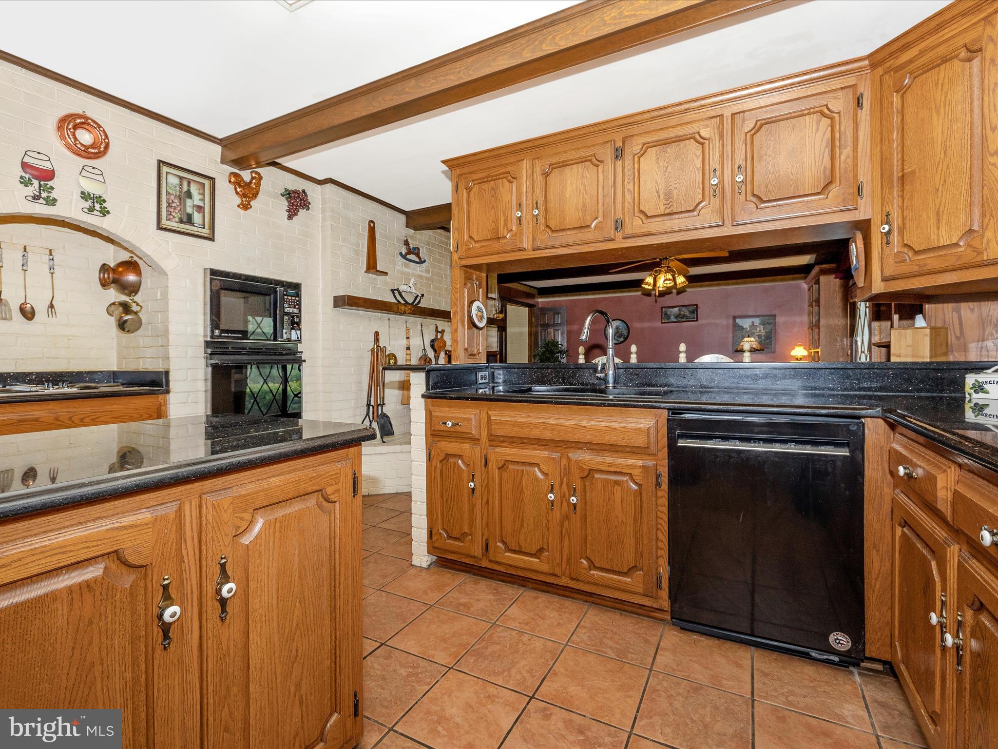 DAMASCUS OUTSIDE - Residential