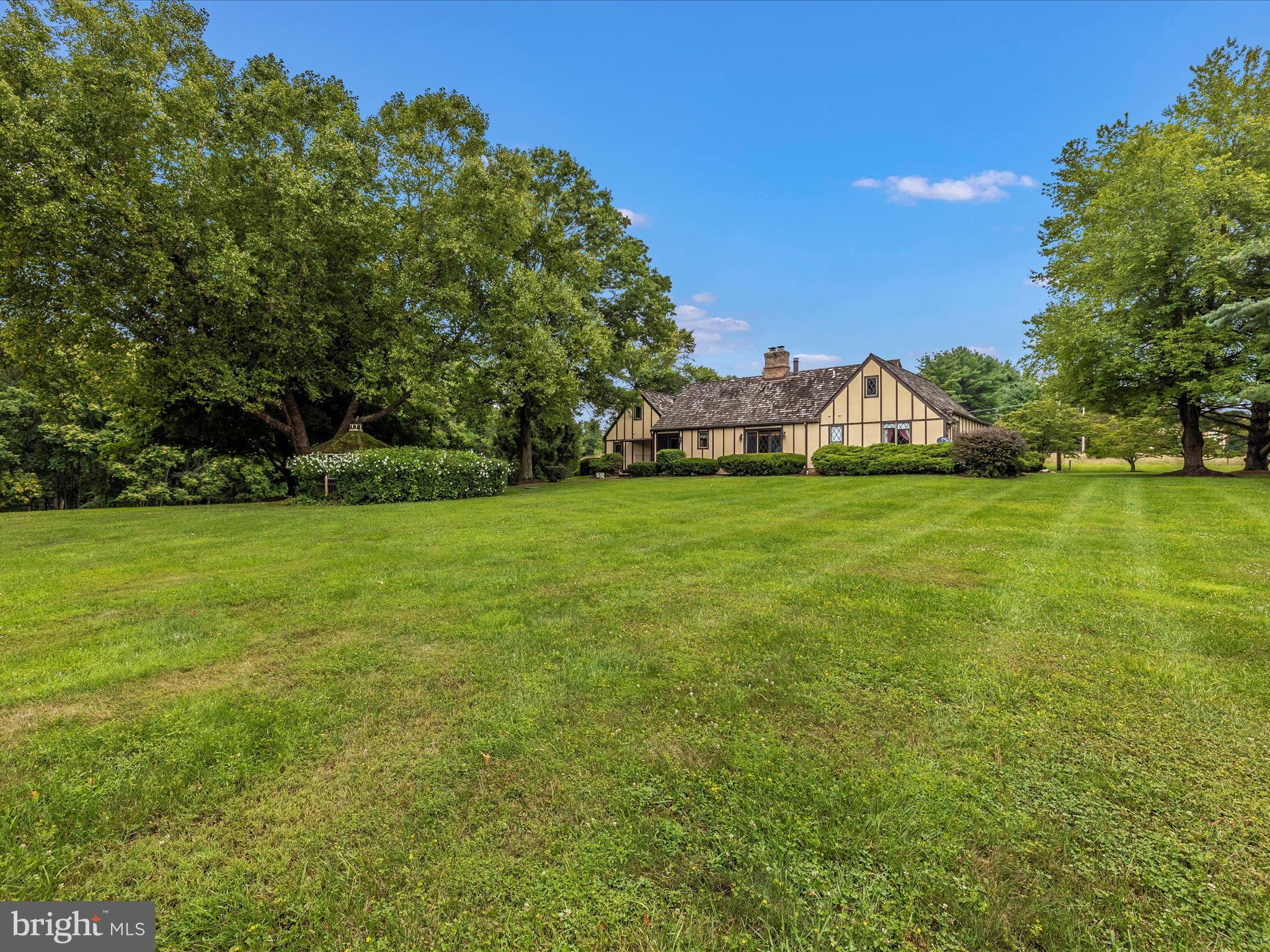 DAMASCUS OUTSIDE - Residential